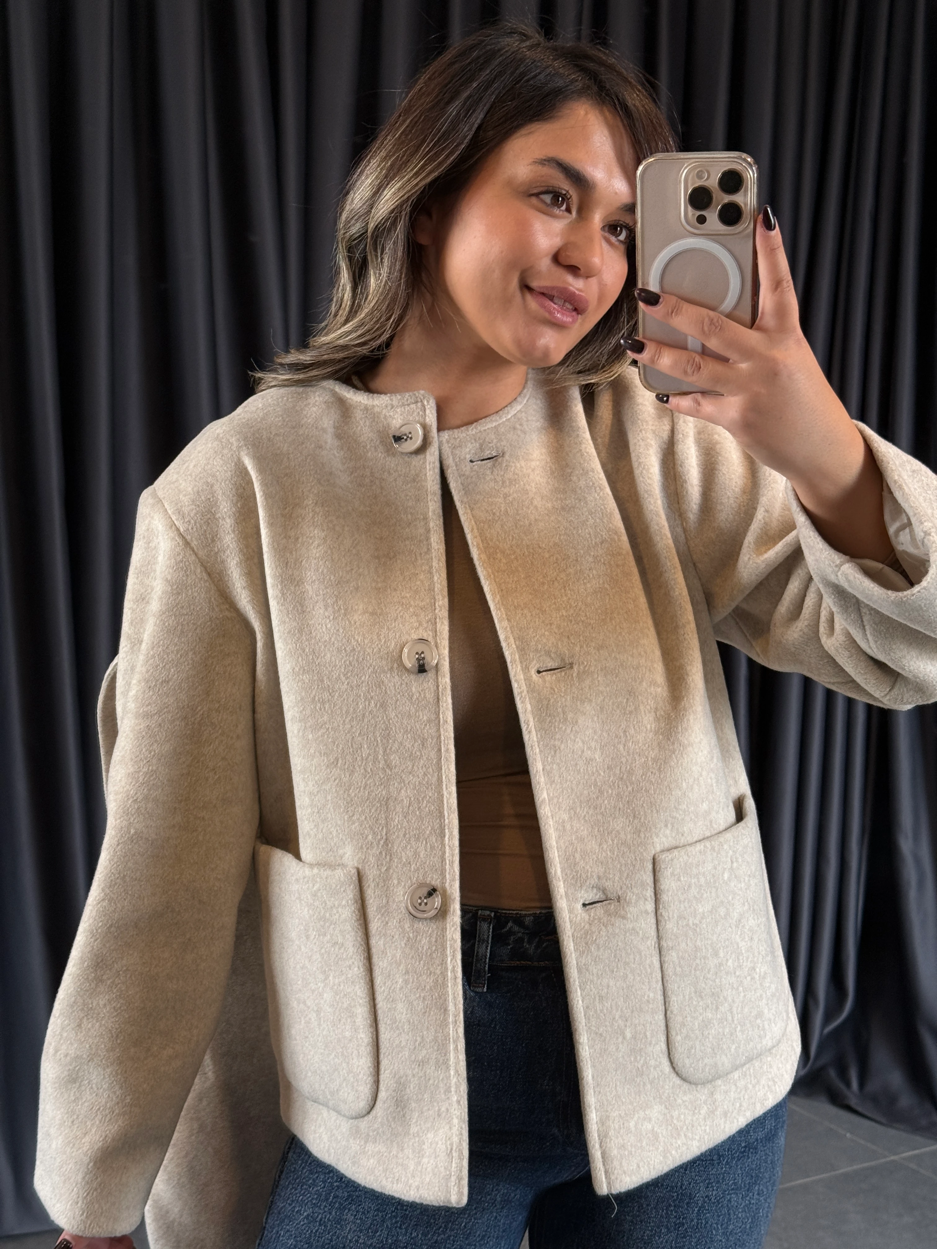 Şal detaylı kaşe kaban 