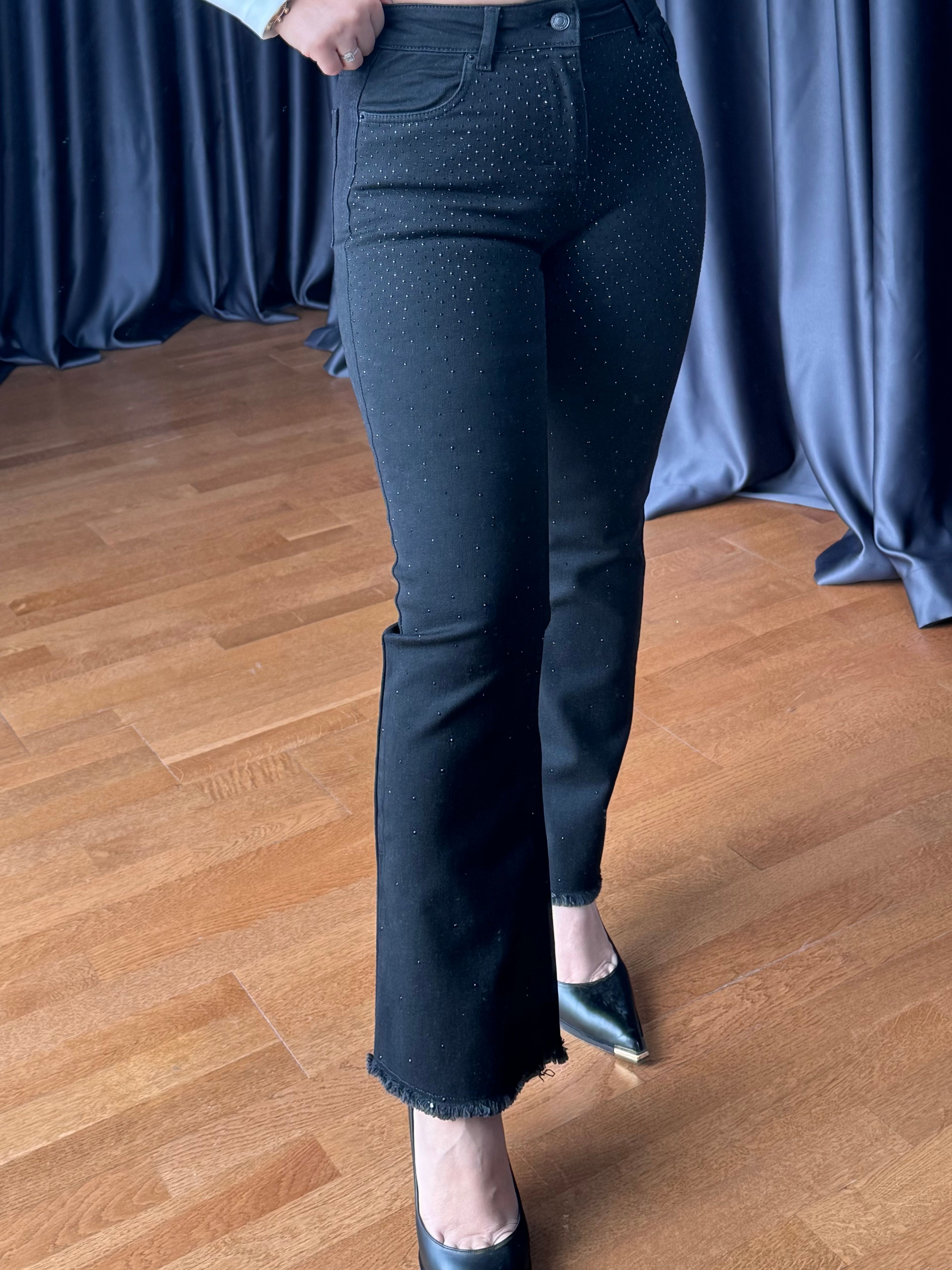 Siyah Taşlı Jean 