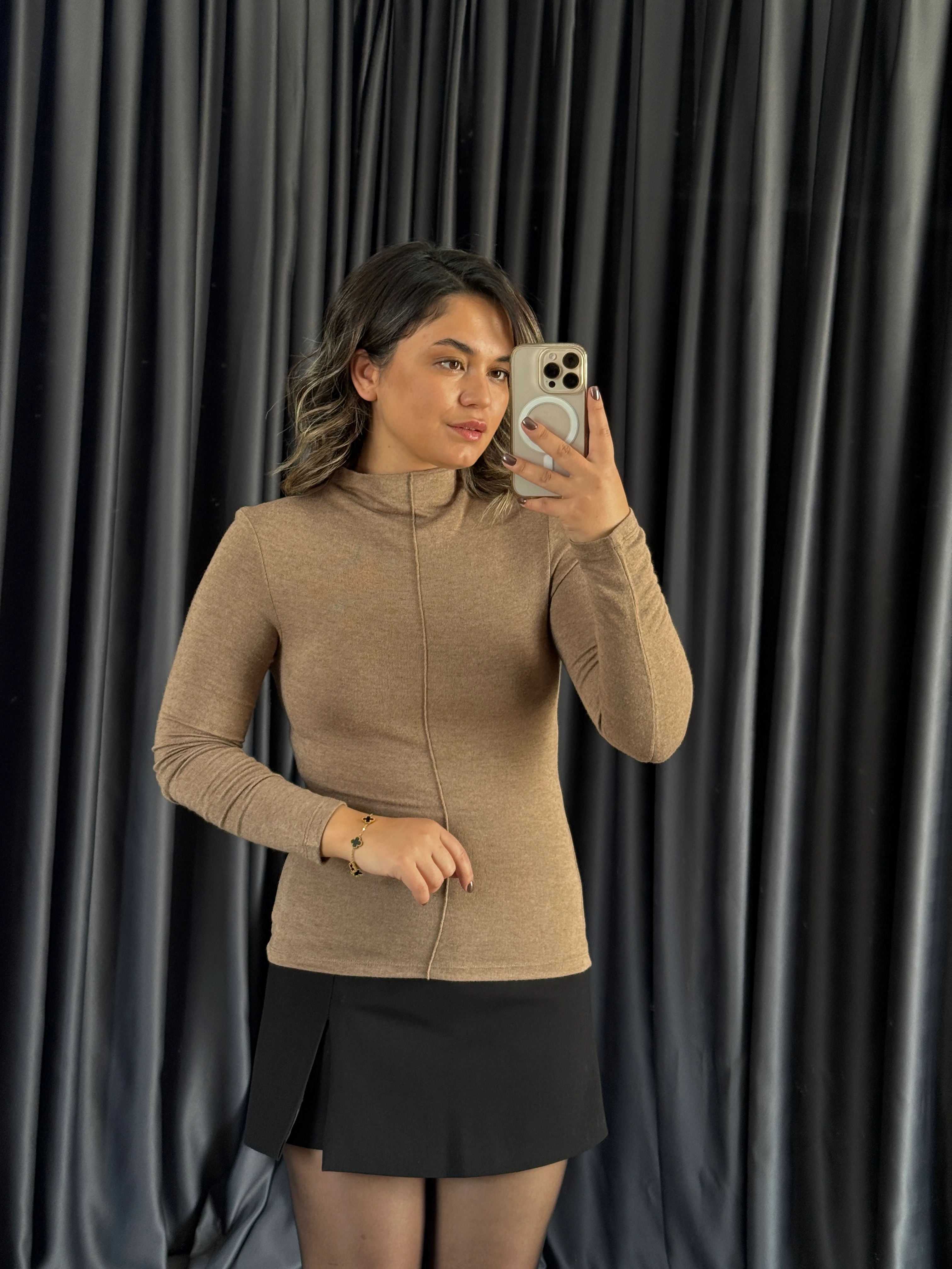 Dik Yaka Uzun Kollu Top - Vizon