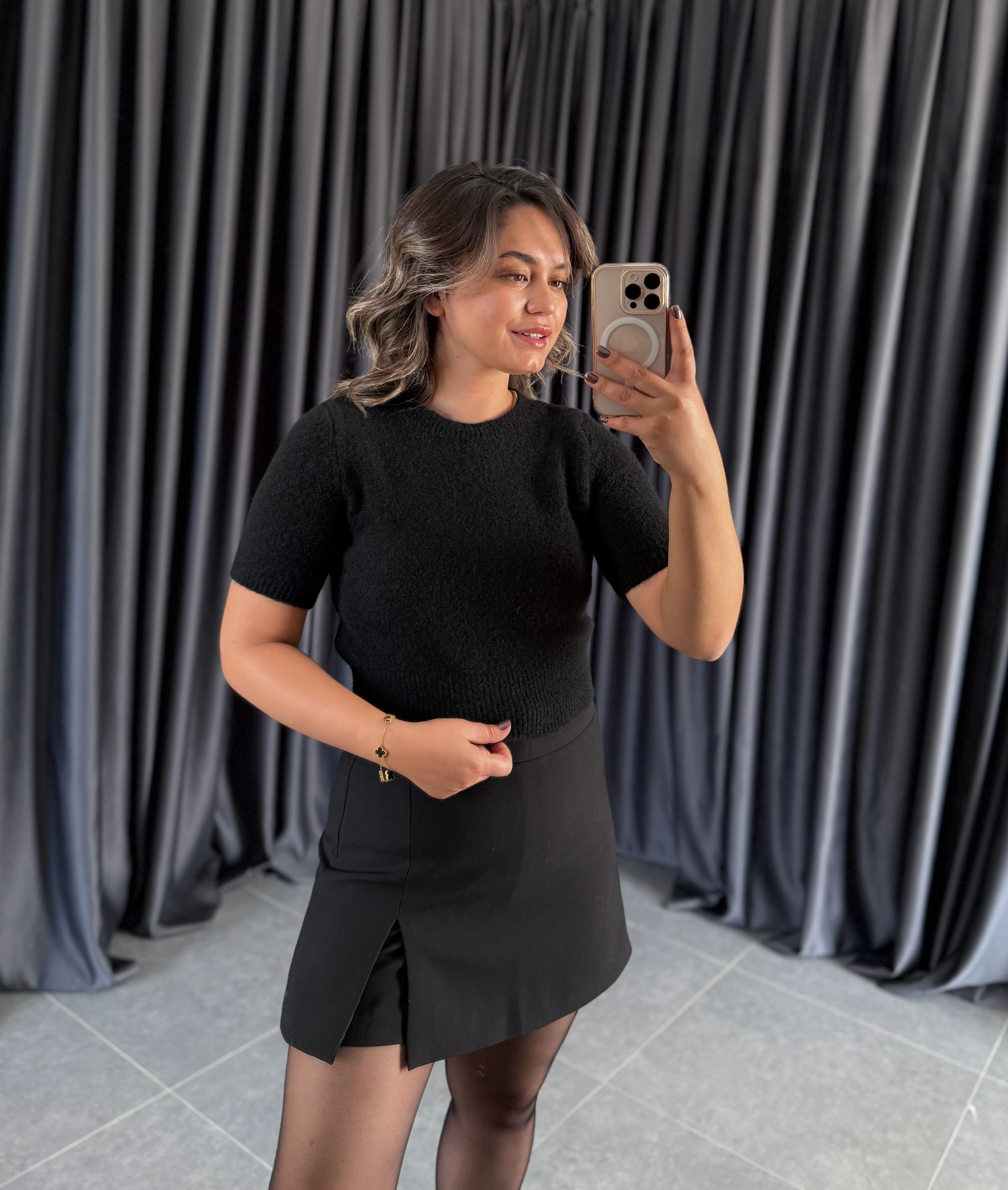 Yumuşak Dokulu Kısa kol Kazak