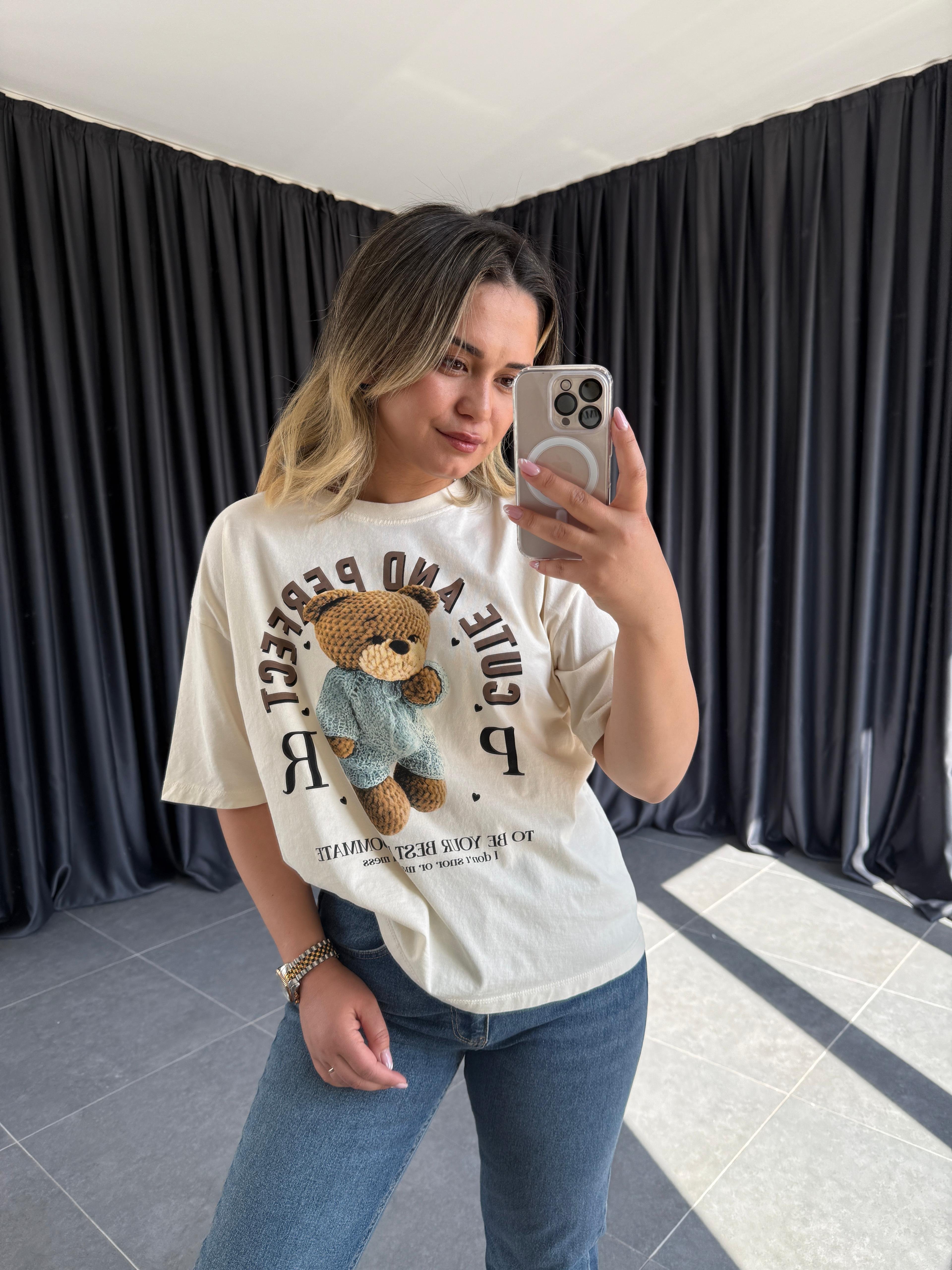 Cute And Perfect Ayıcık Baskılı Tişört Bej