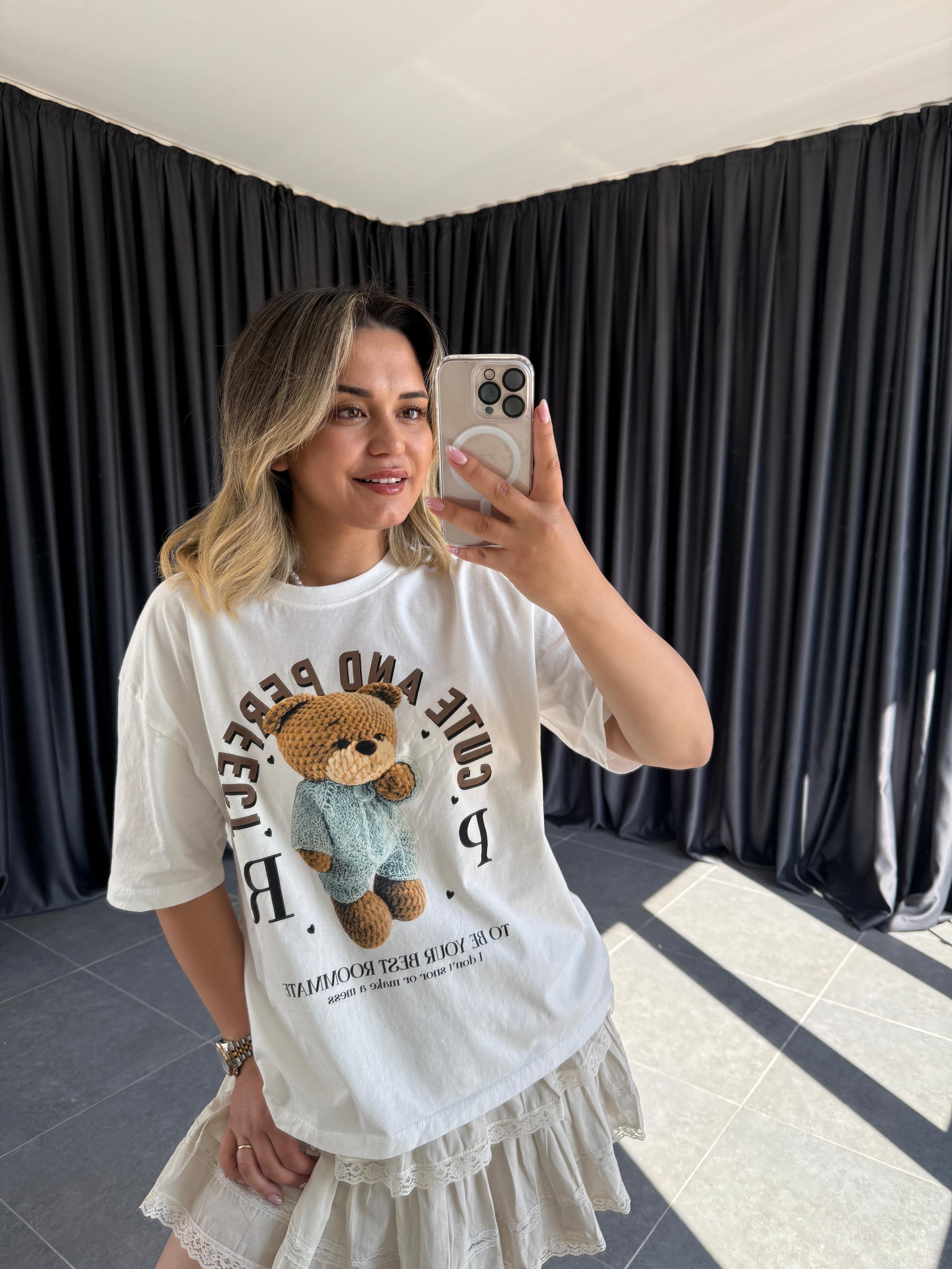 Cute And Perfect Ayıcık Baskılı Tişört Beyaz