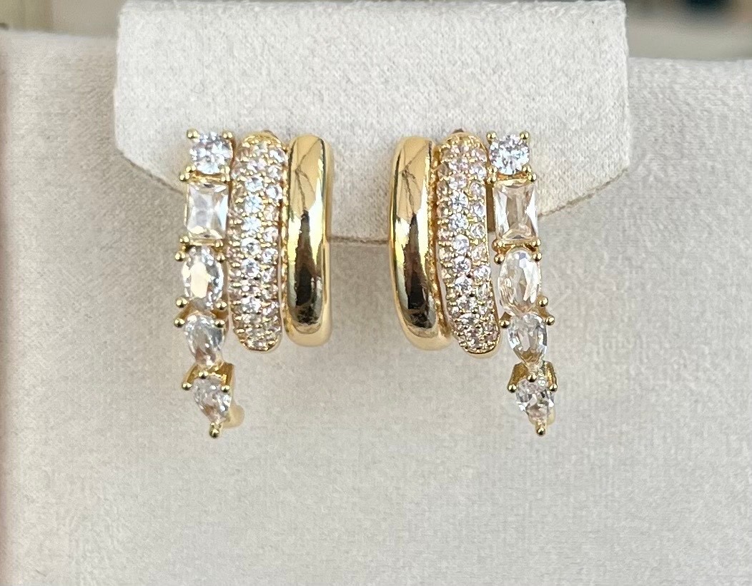 Üçlü Gold Taşlı Küpe