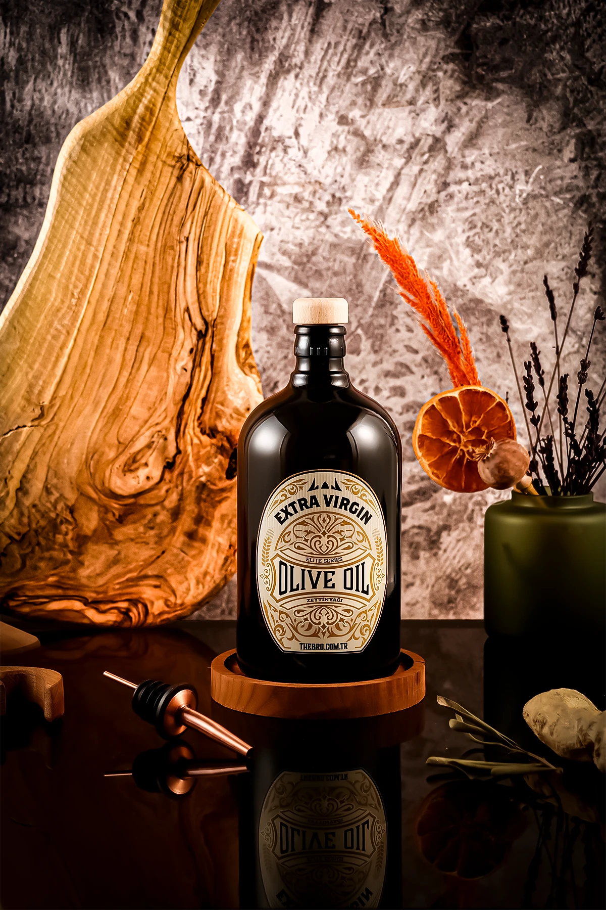 750ML Ahşap Stantlı Black Elite Serisi Vintage Başlıklı Siyah Cam Zeytinyağı Şişesi