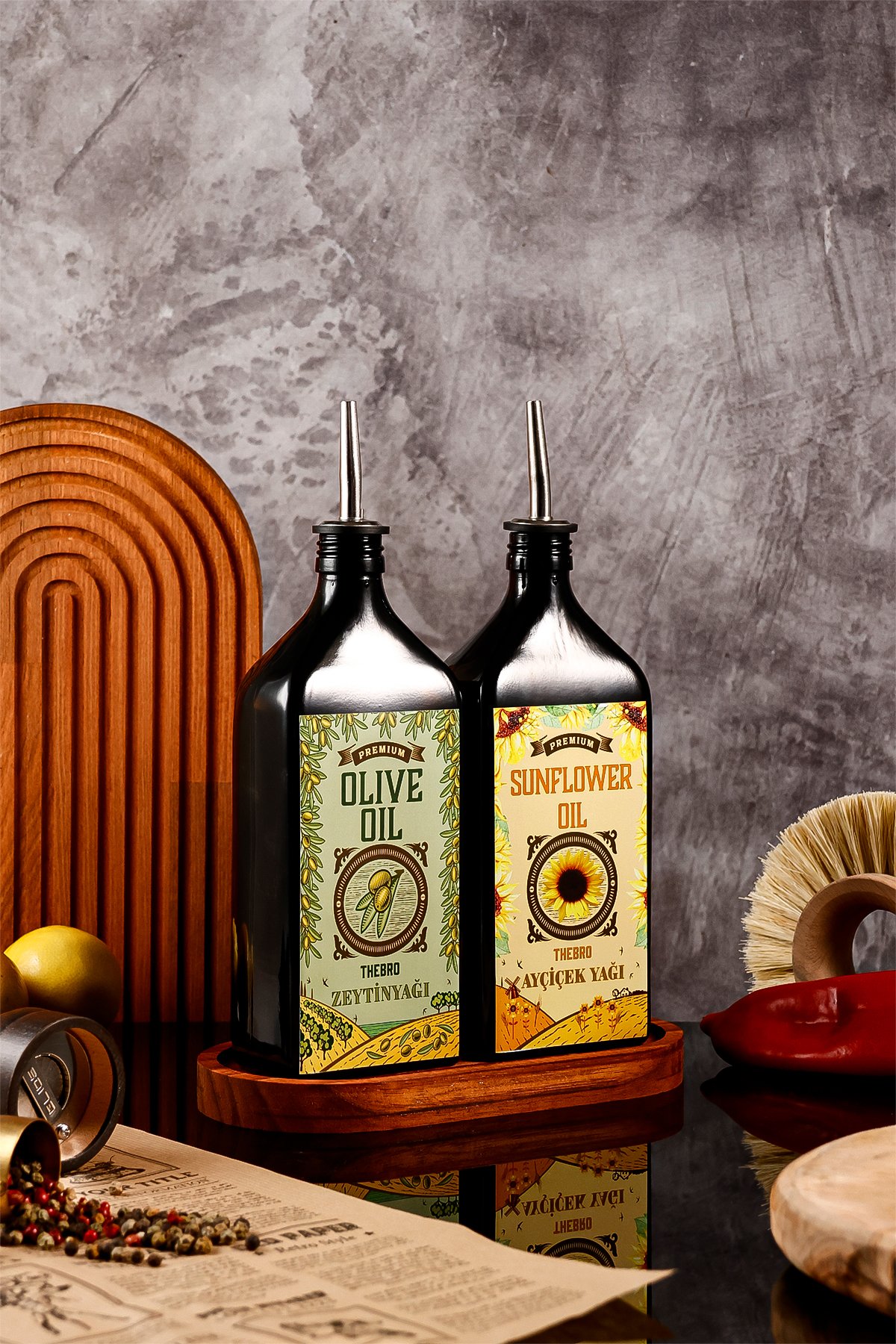 500ML Ahşap Stantlı Carmen Serisi Zeytinyağı Şişesi ve Ayçiçek Yağı Şişesi Set 
