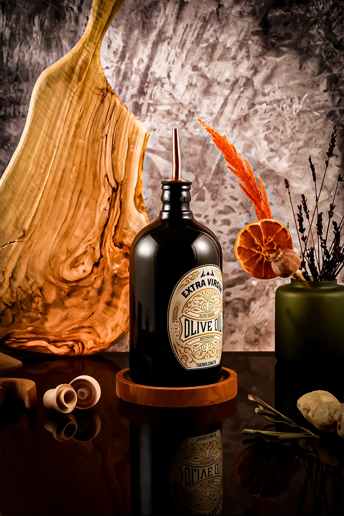 750ML Ahşap Stantlı Black Elite Serisi Vintage Başlıklı Siyah Cam Zeytinyağı Şişesi