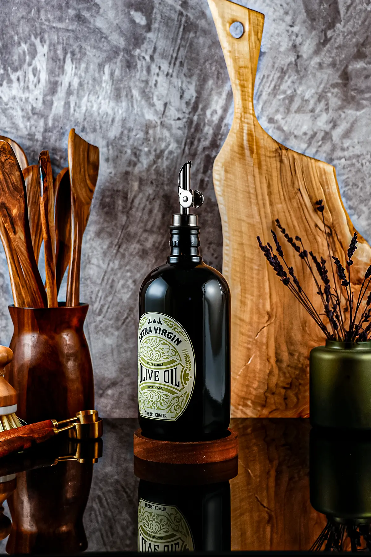 750ML Ahşap Stantlı Black Elite Serisi Vintage Başlıklı Siyah Cam