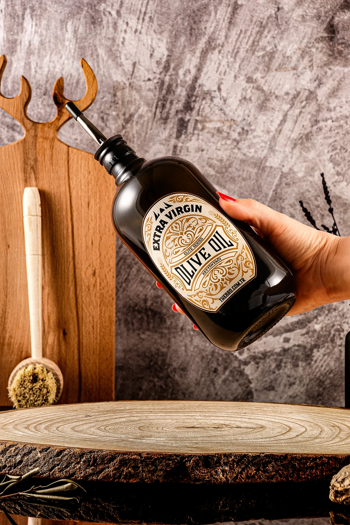 750ML Mat Siyah Ahşap Stantlı Elite Serisi Zeytinyağı Şişesi ve Ayçiçek Yağı Şişesi Yağdanlık