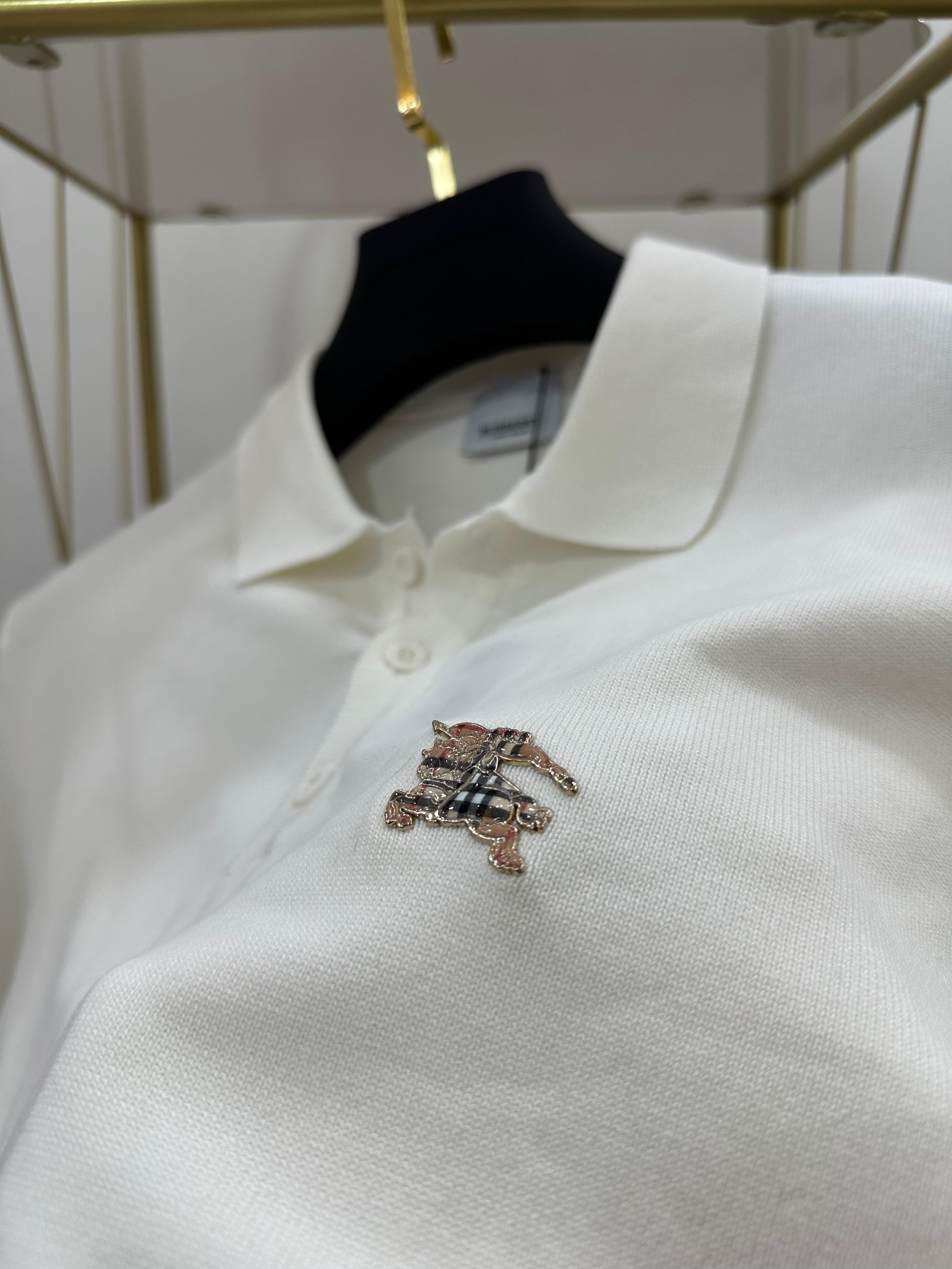 Burberry  Marka Metal Logo Detaylı Beyaz Polo Yaka