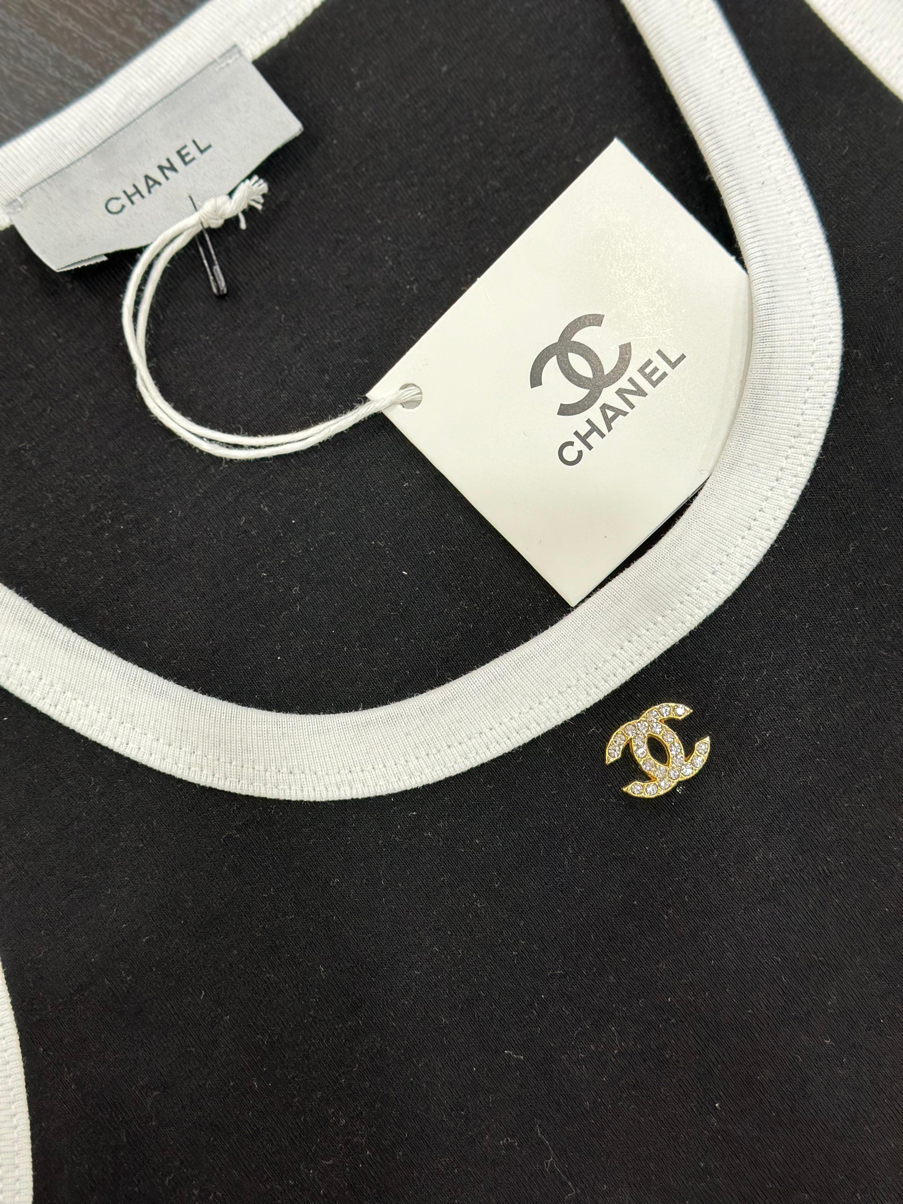 Chanel Gold Logo Detaylı Atlet