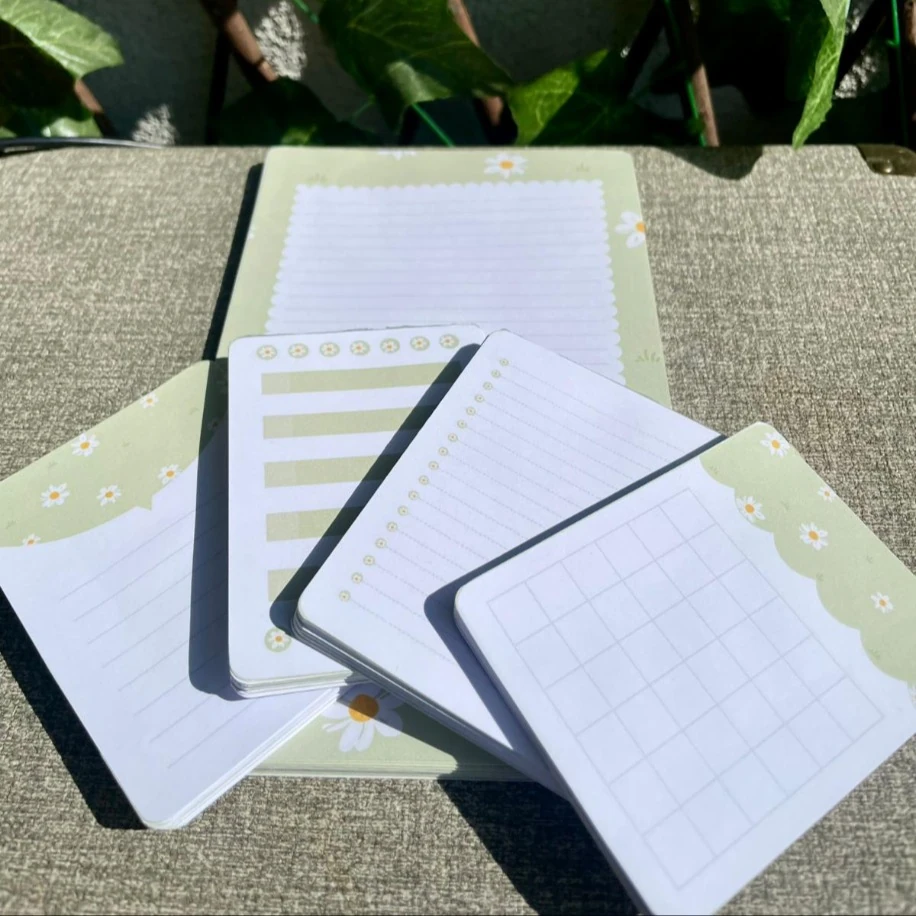 Yeşil Papatyalı Notepad