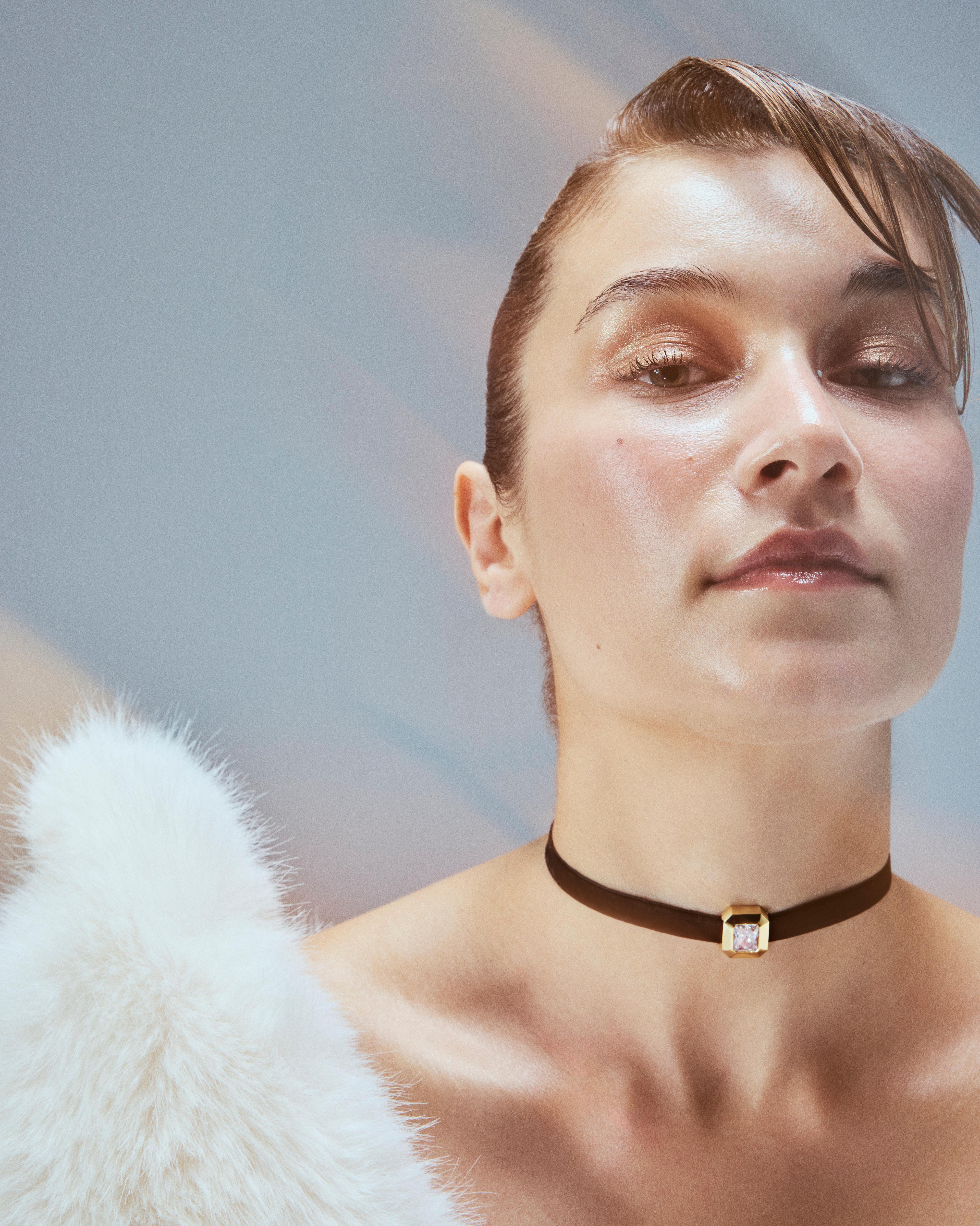 MCORA CHOKER