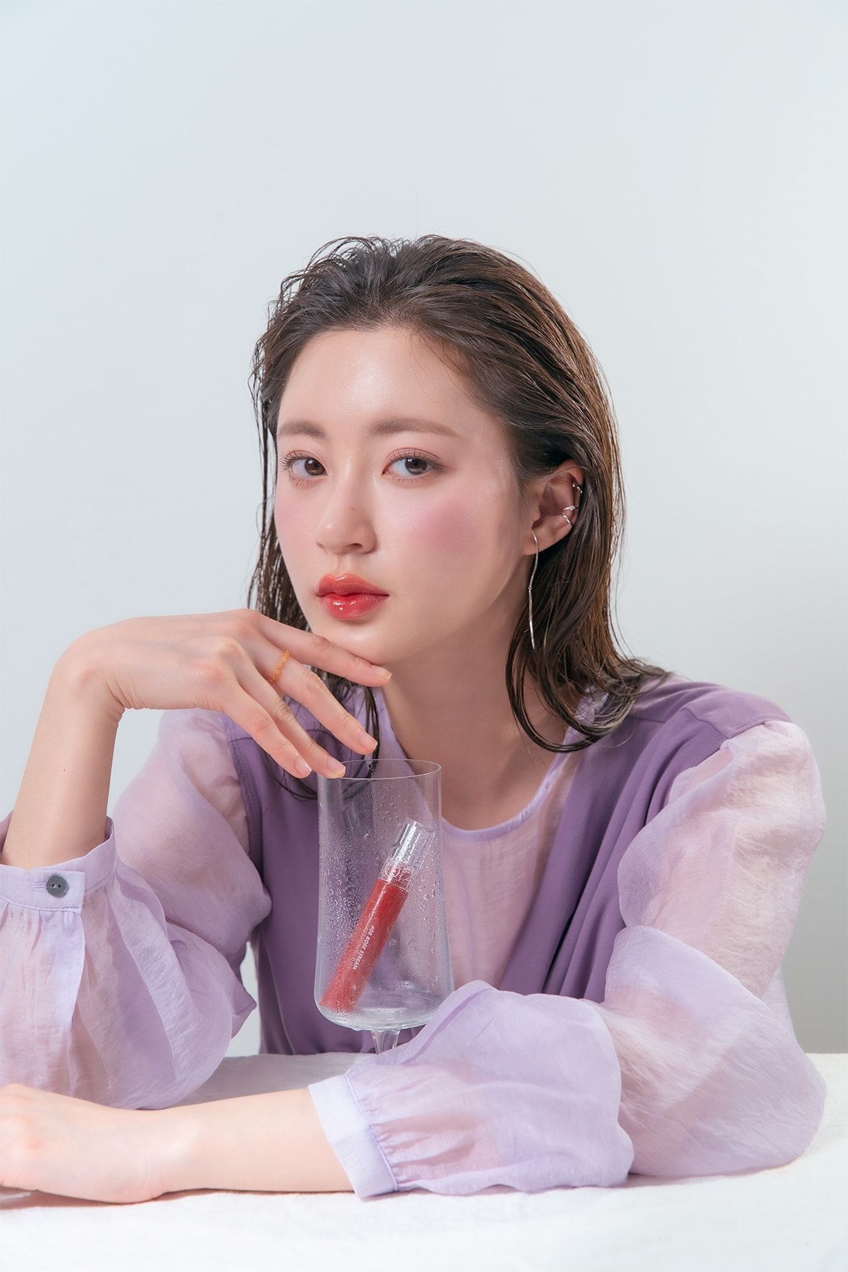 Uzun Süre Kalıcı Parlak Görünüm Sunan Glasting Water Tint - Rose Stream (VİONİNE)