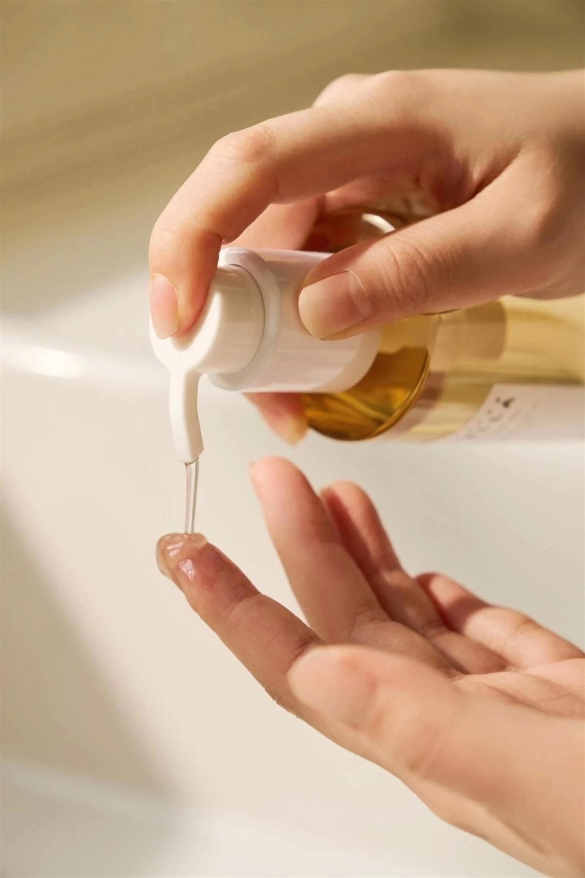 Madagascar Centella Light Cleansing Oil - Yüz Temizleme Yağı 200ml