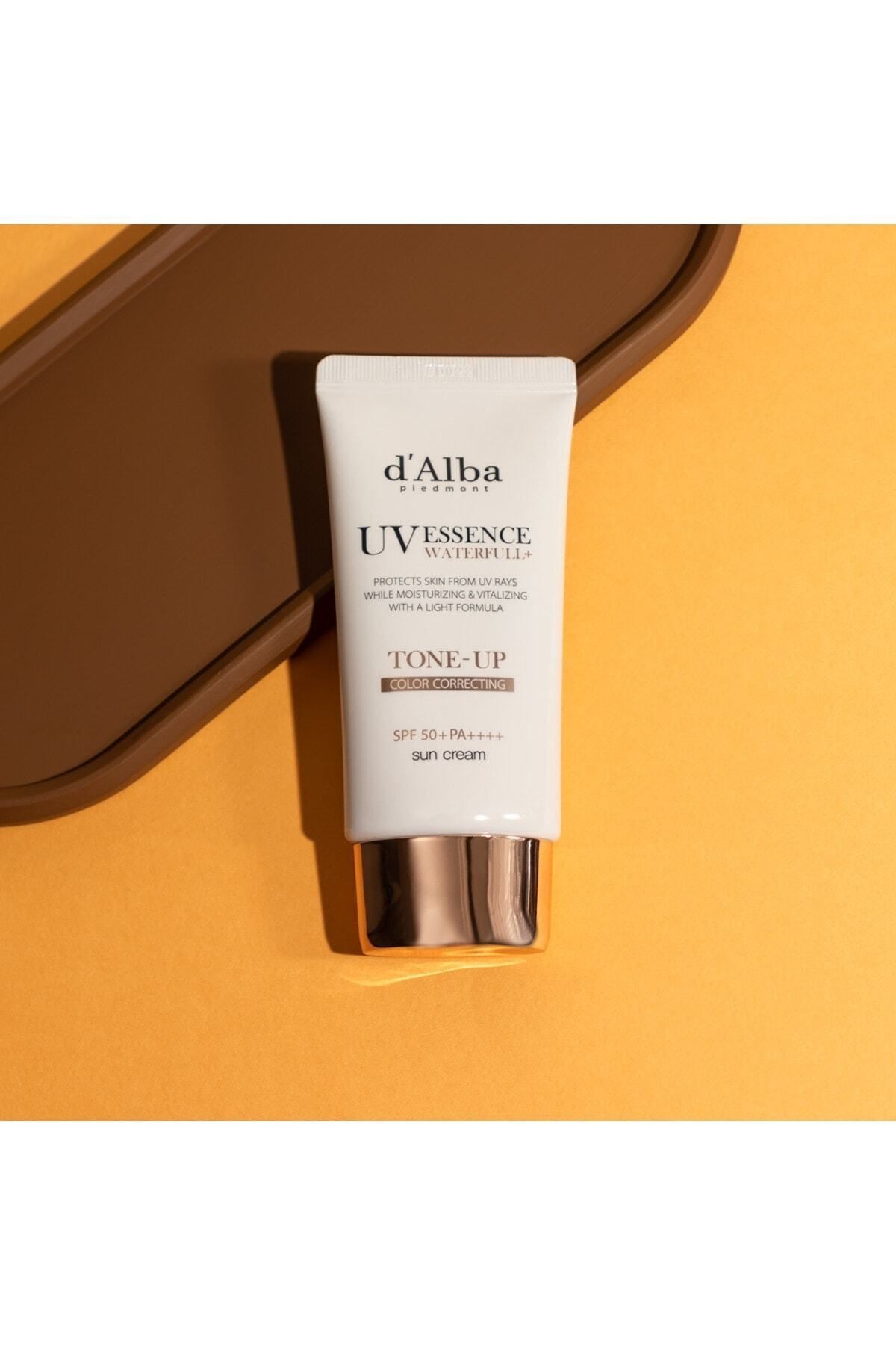 Waterfull Essence Tone Up Sun Cream Spf50+ Pa++++ Aydınlatıcı Ve Ton Eşitleyici Güneş Kremi
