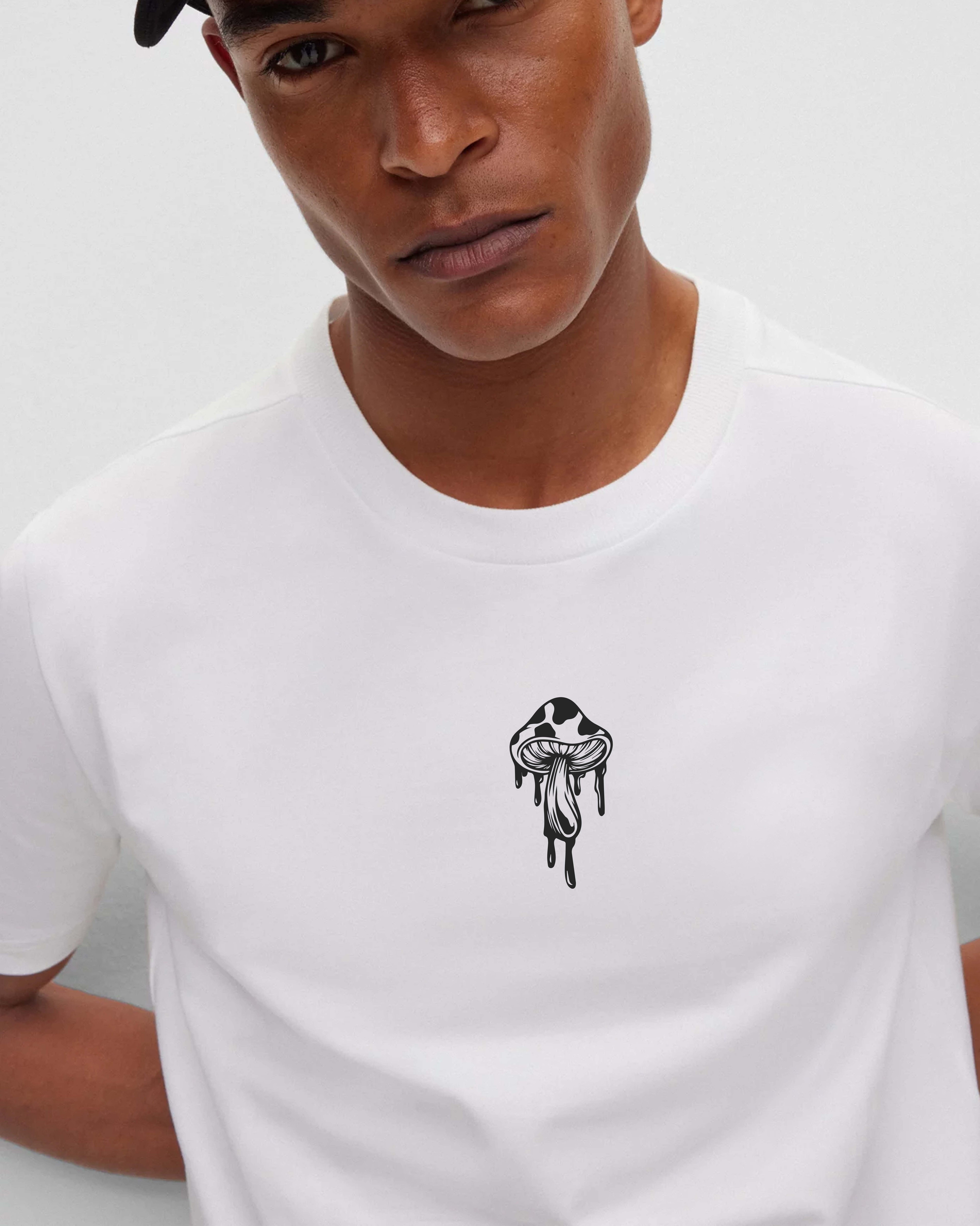 Siyah Mushroom Baskılı T-shirt