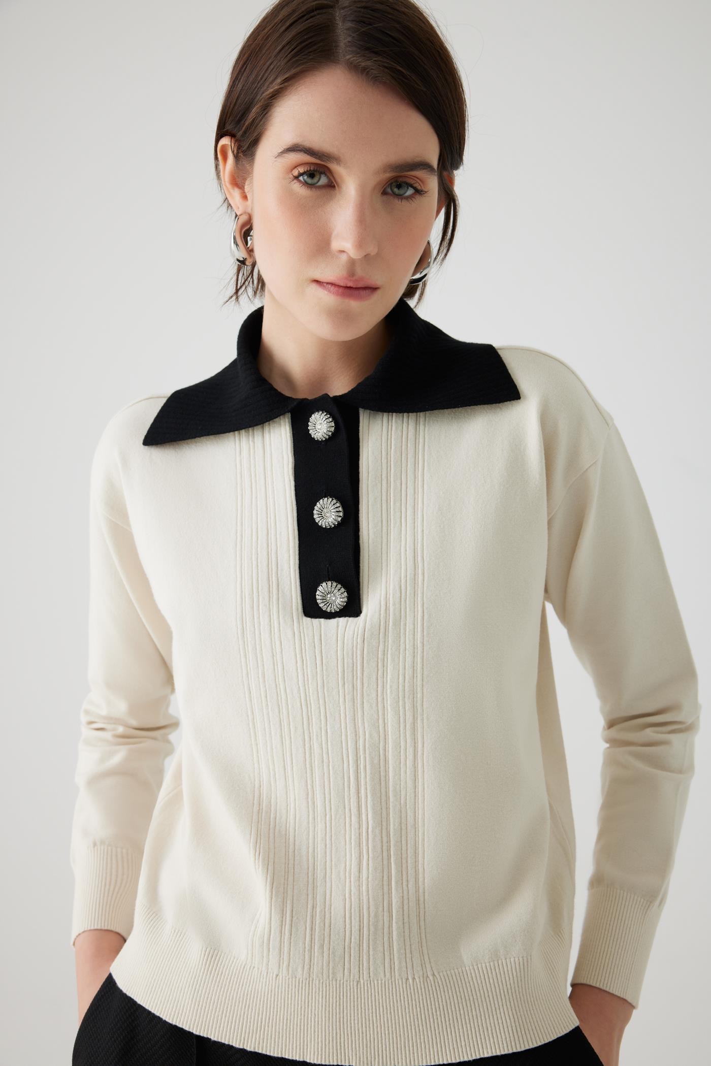 AMBERLY KNITWEAR