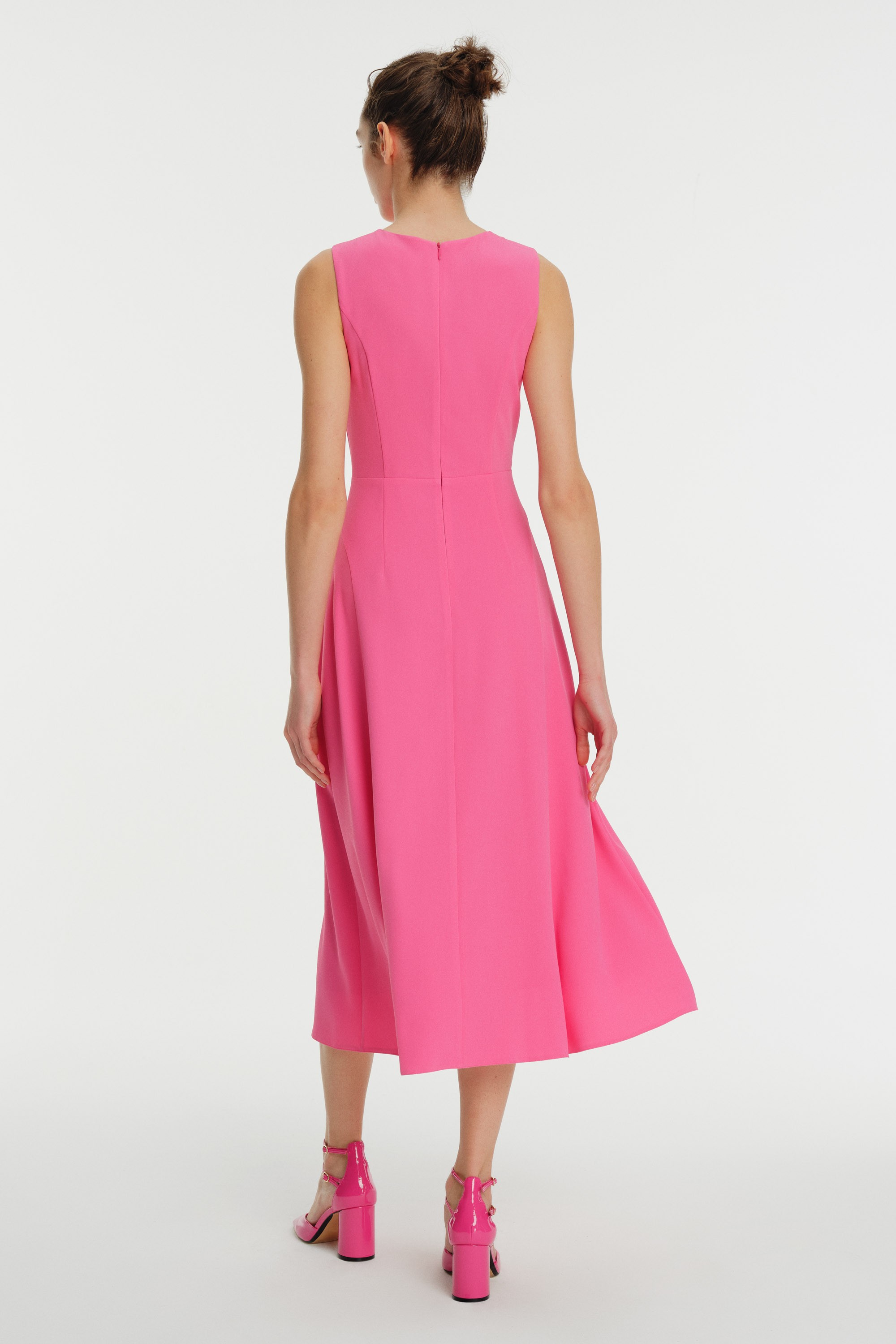 Crew Neck Sleeveless Midi Dress