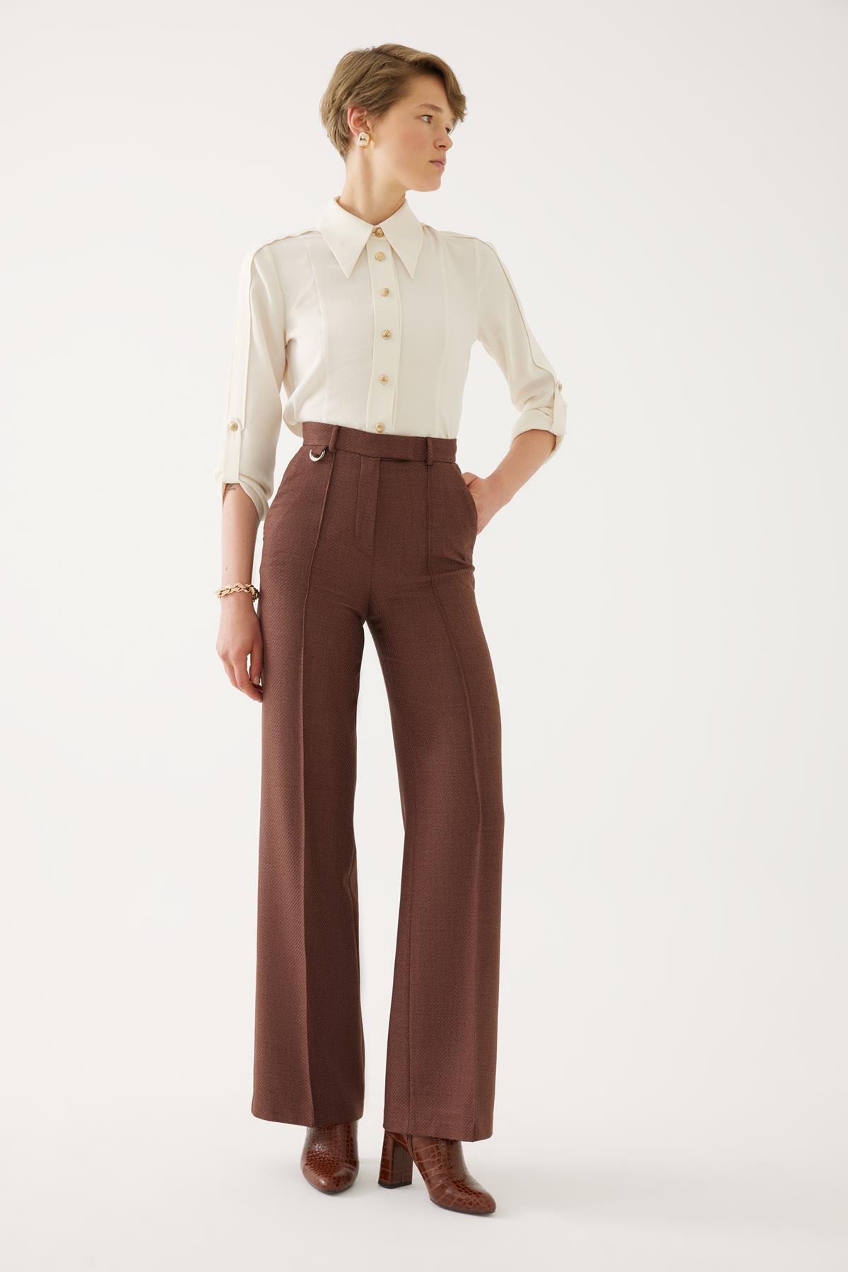 Brown Pants with Line Detail