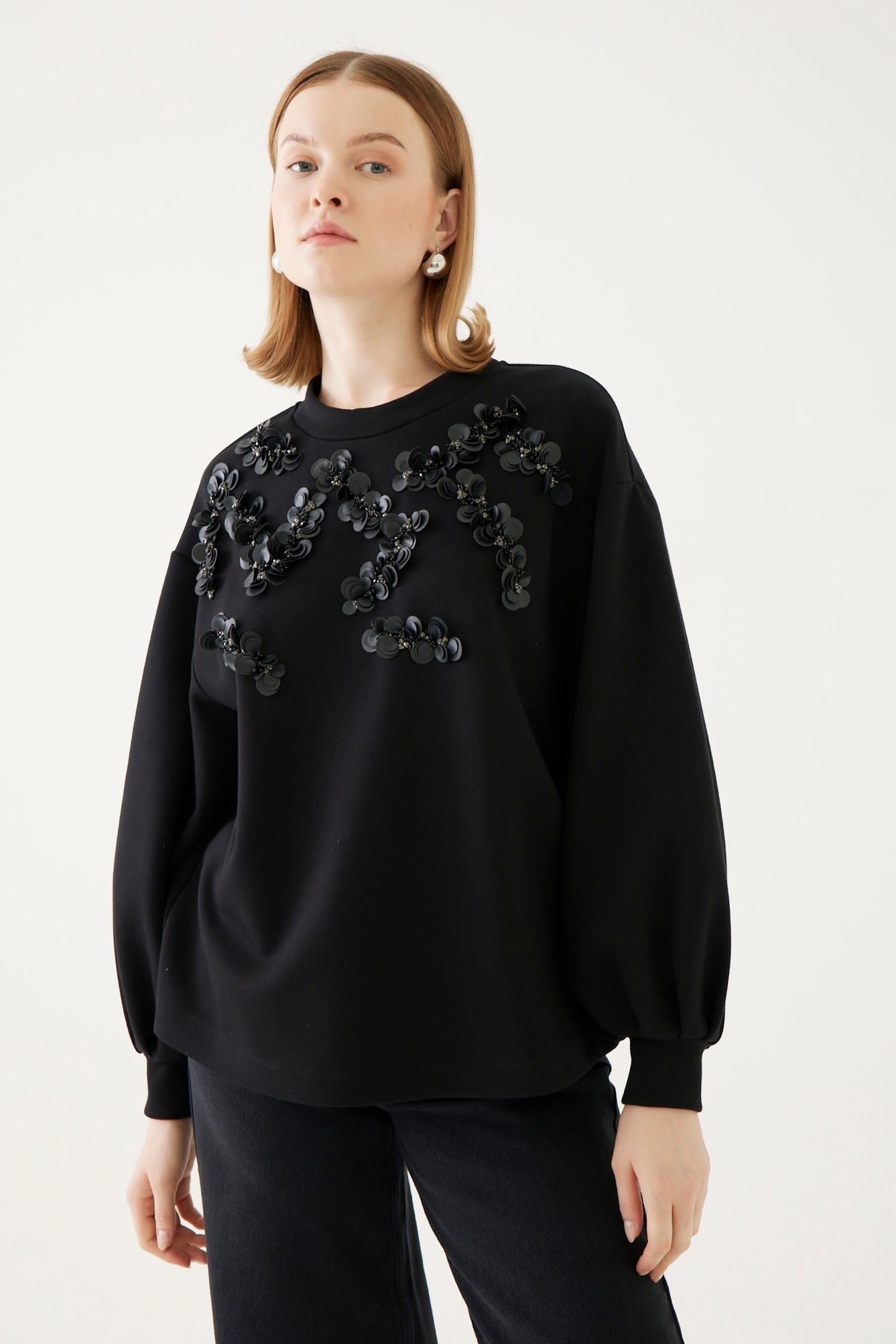 Flower Embroidered Sweatshirt