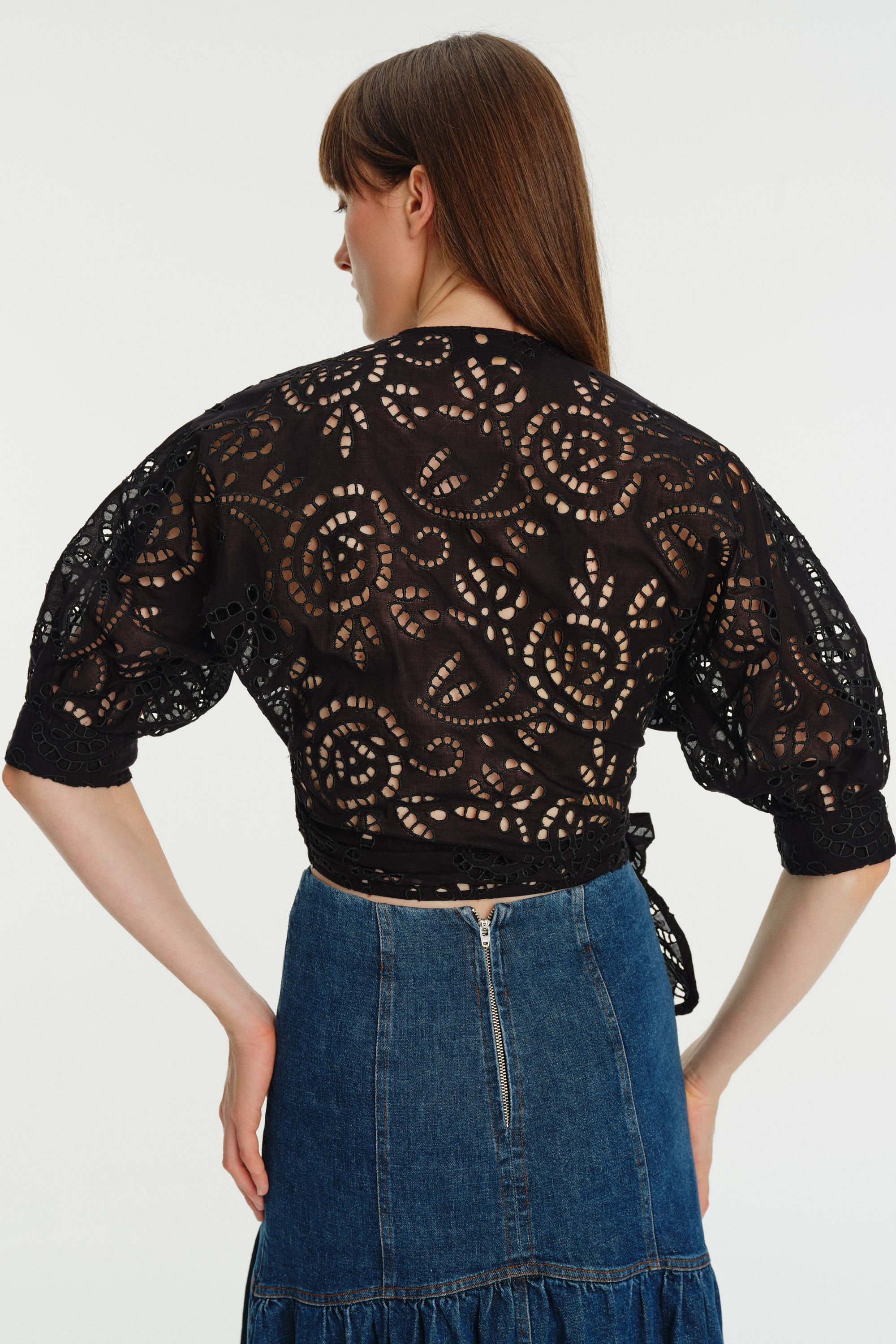 Short Sleeve Waist-Tied Embroidered Blouse