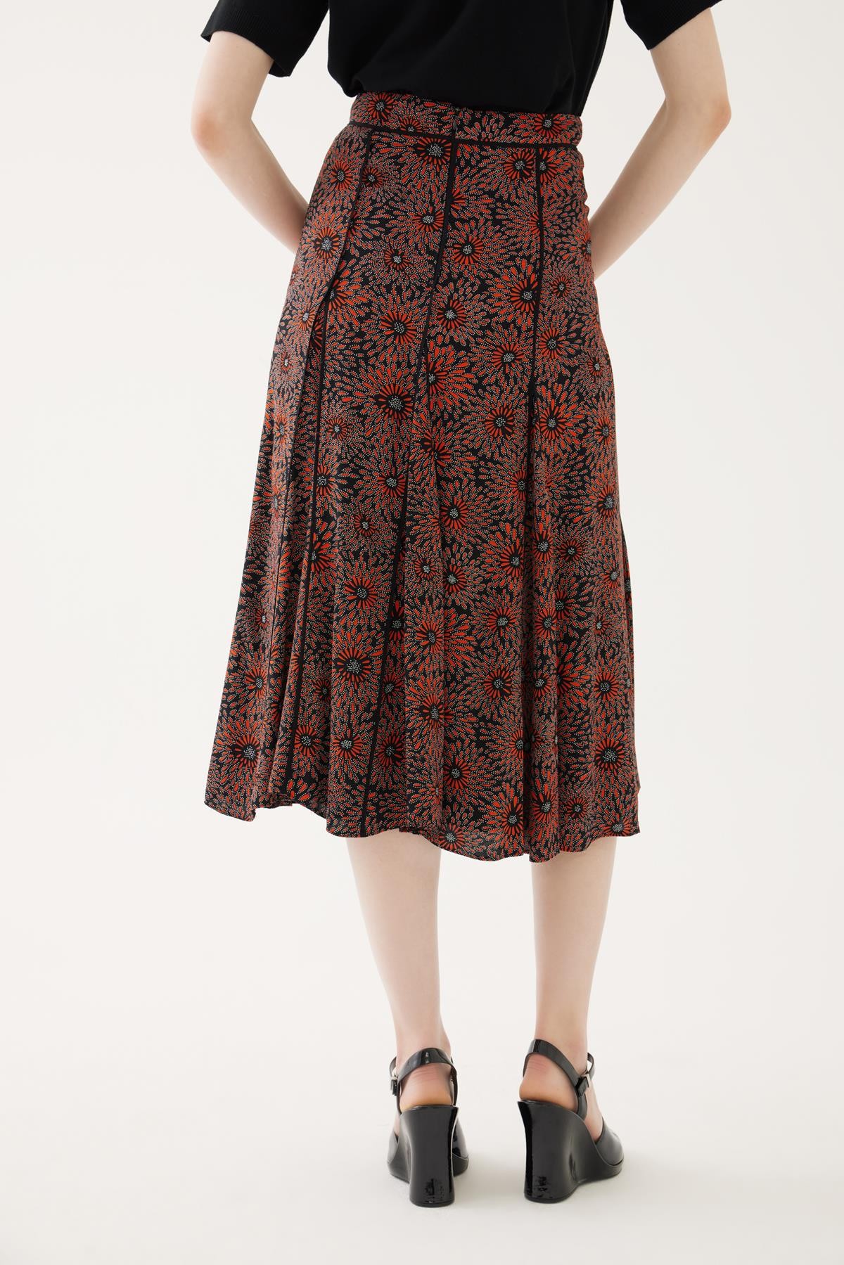 Floral Patterned Segmented Skirt