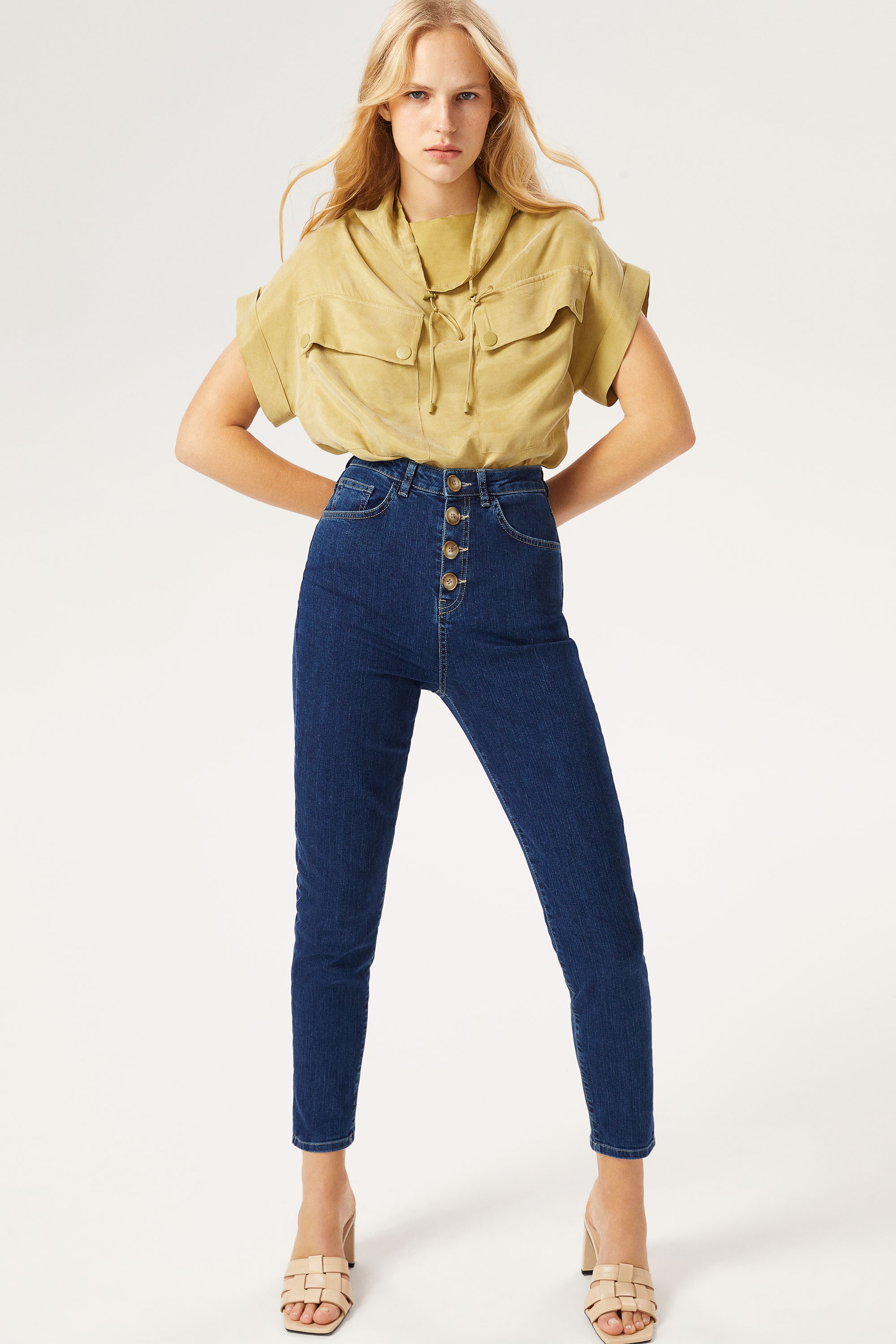 High-Waisted Skinny Pants