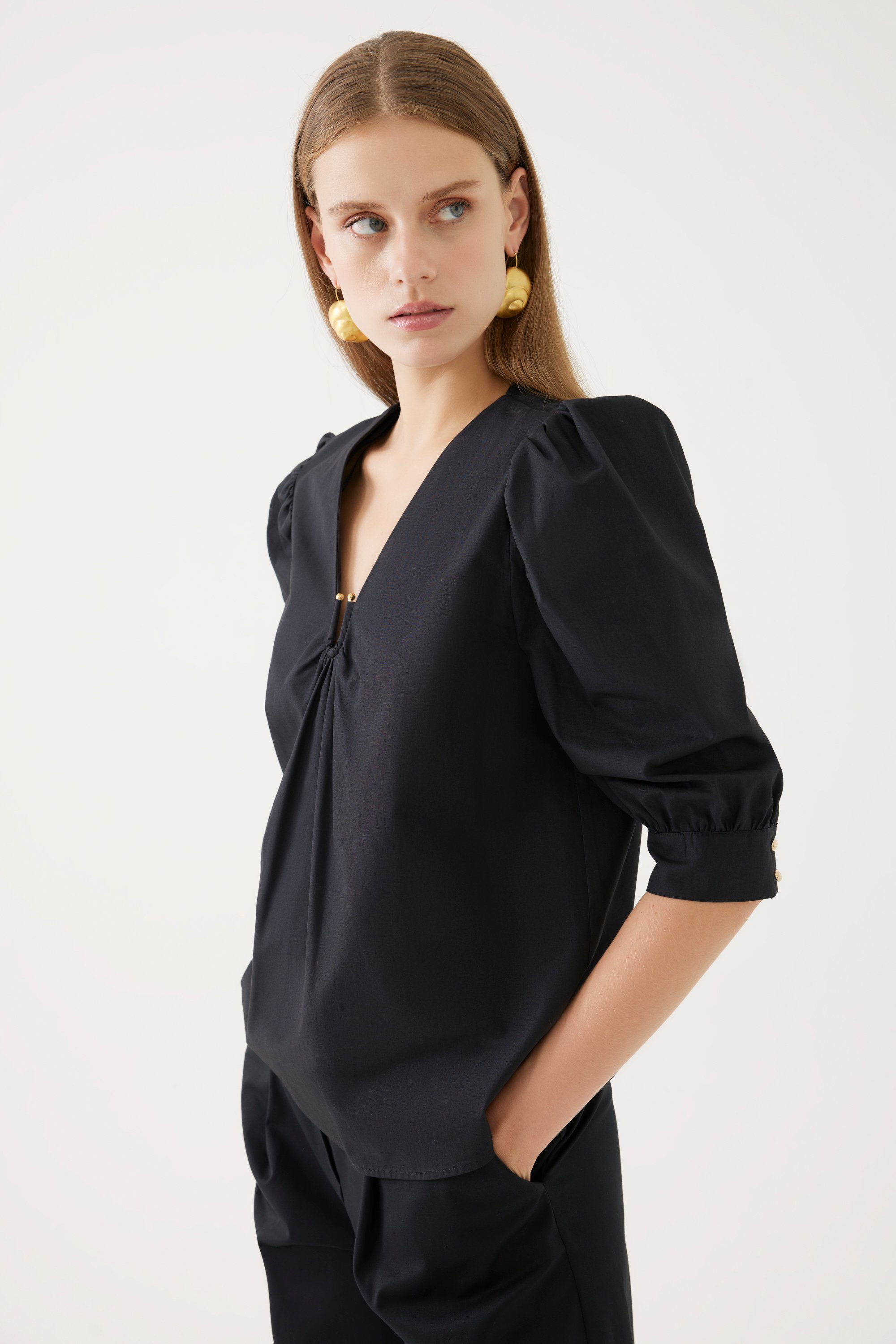 Balloon Sleeve V-Neck Detailed Blouse