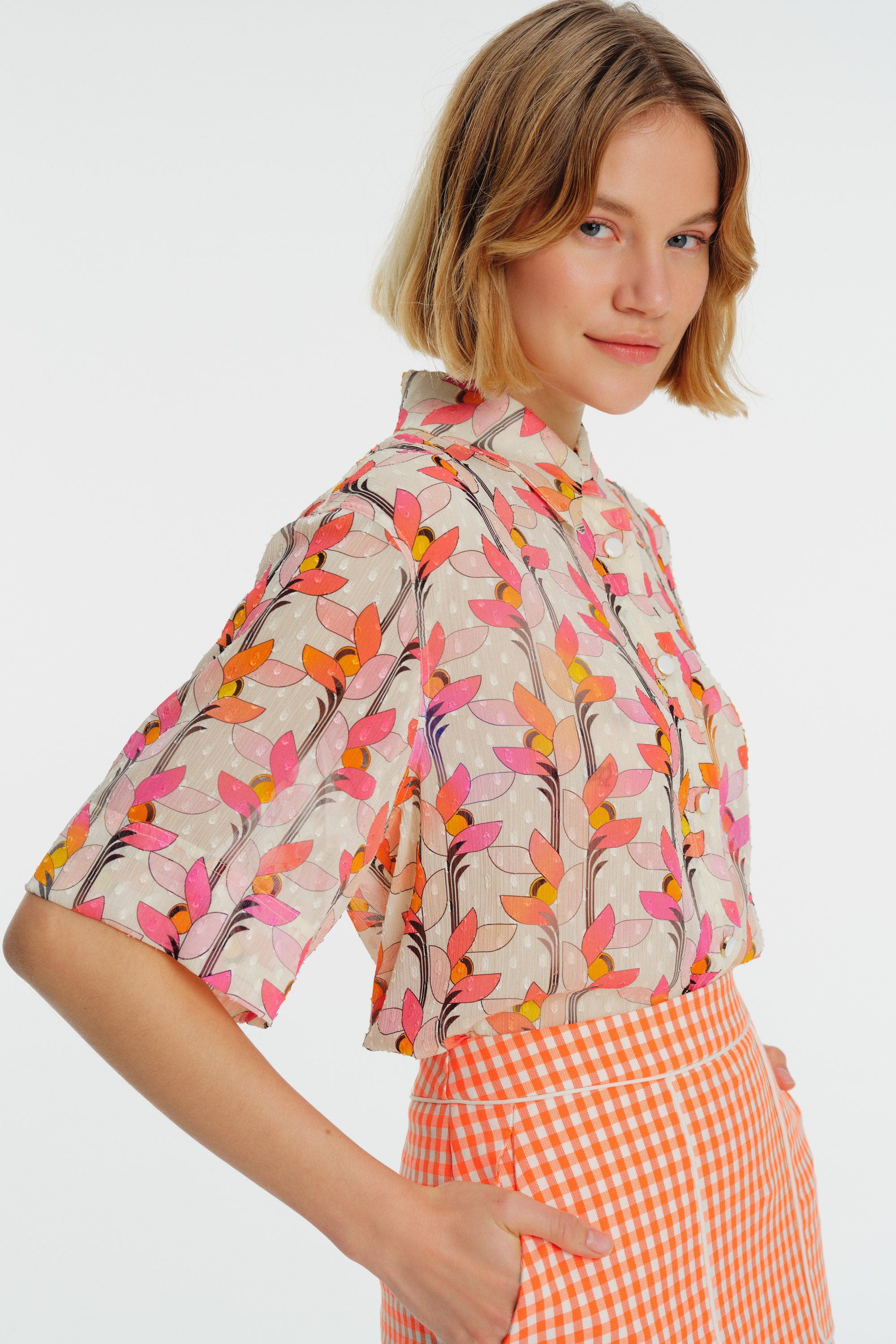 Short Sleeve Patterned Jacquard Shirt