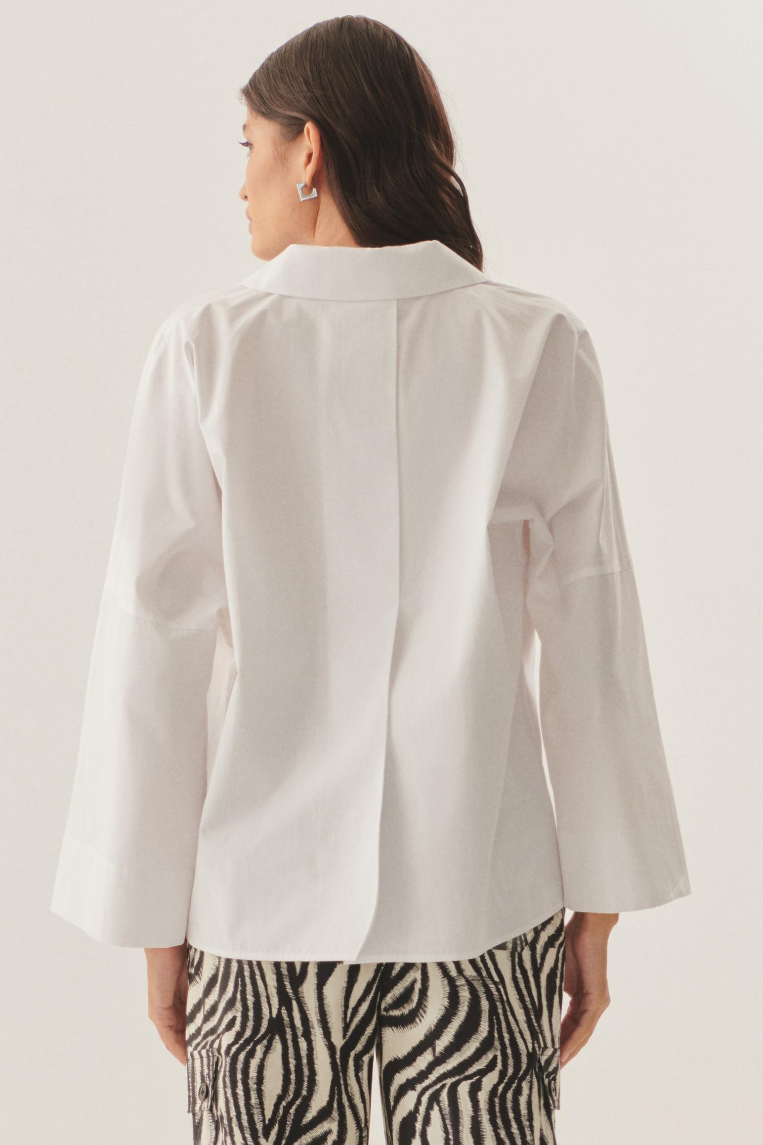 Collared Poplin V-Neck Blouse