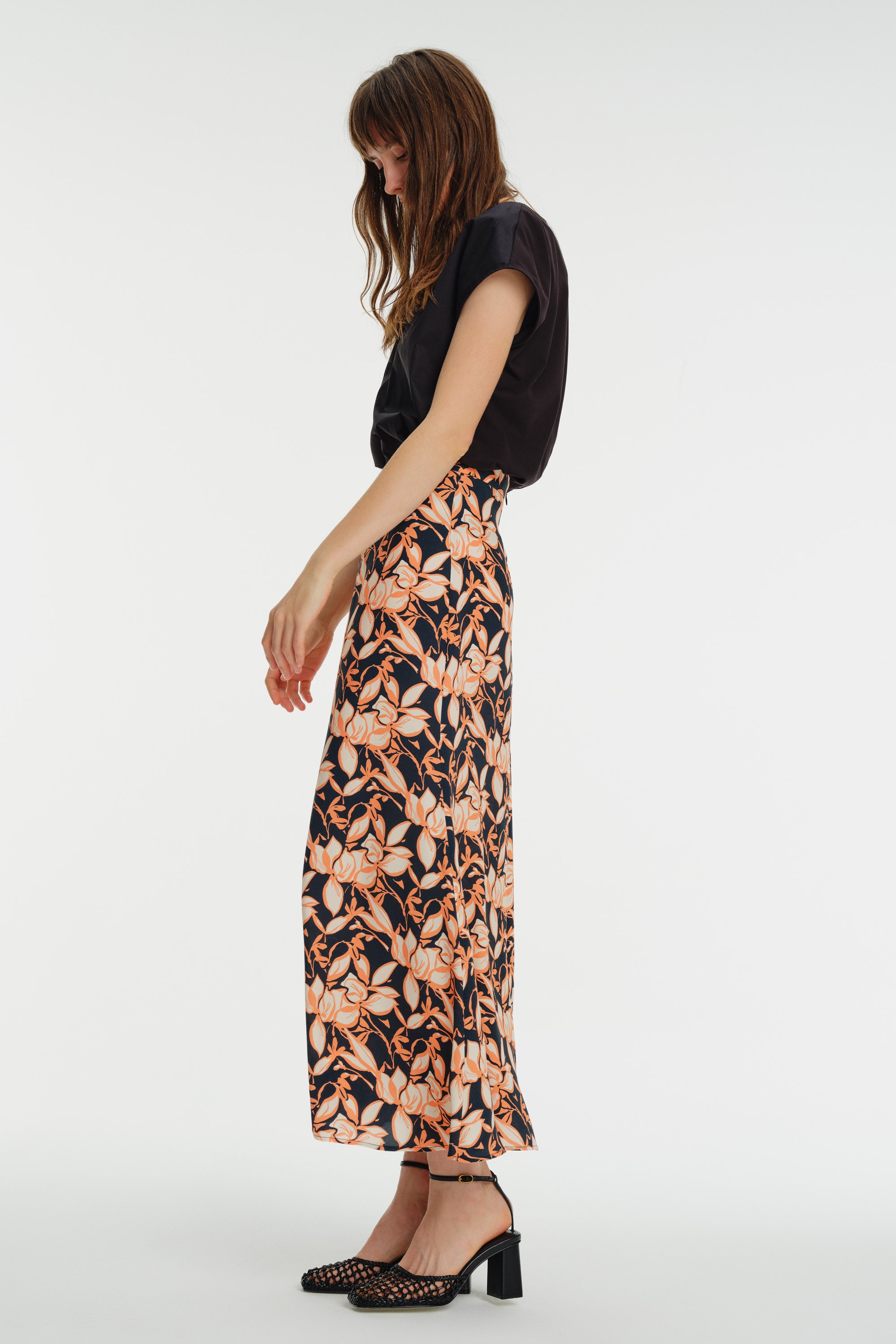 Floral Print High-Waisted Midi Skirt