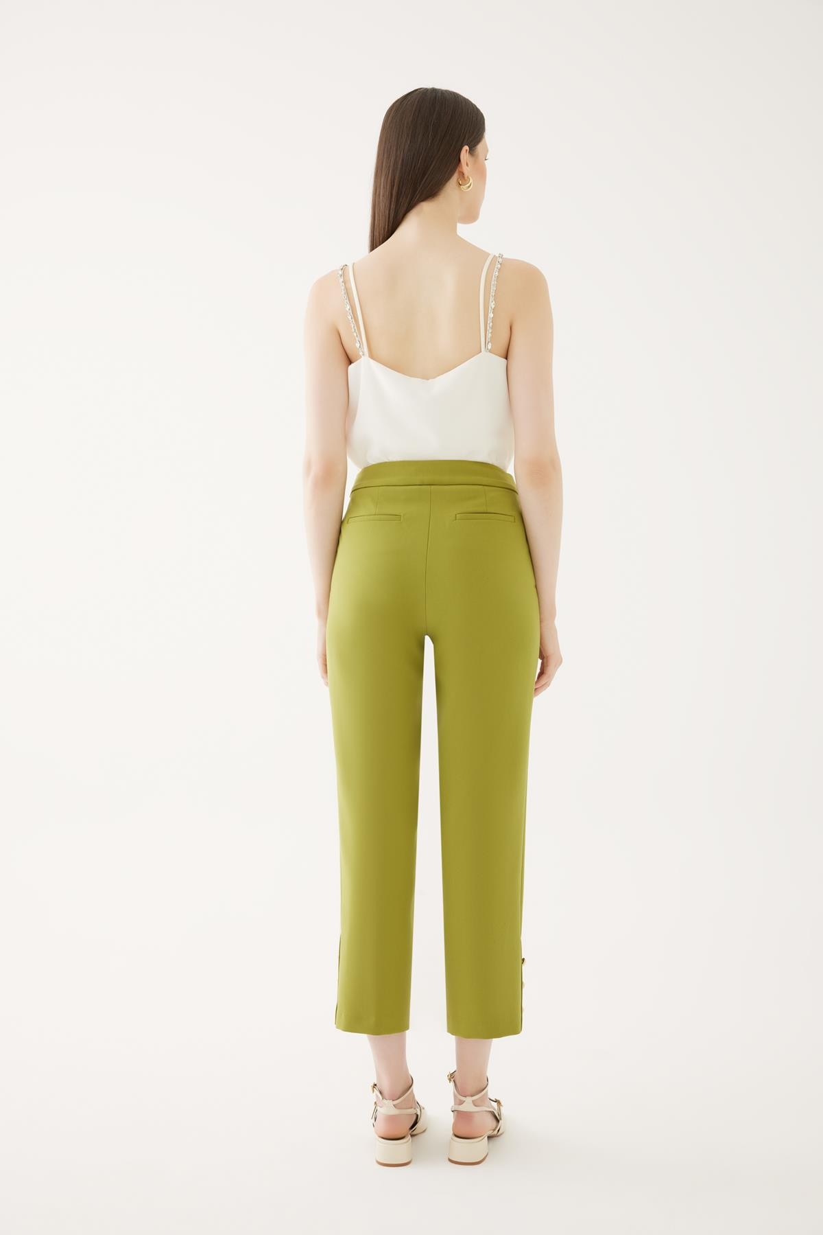 Oil Green Carrot Pants