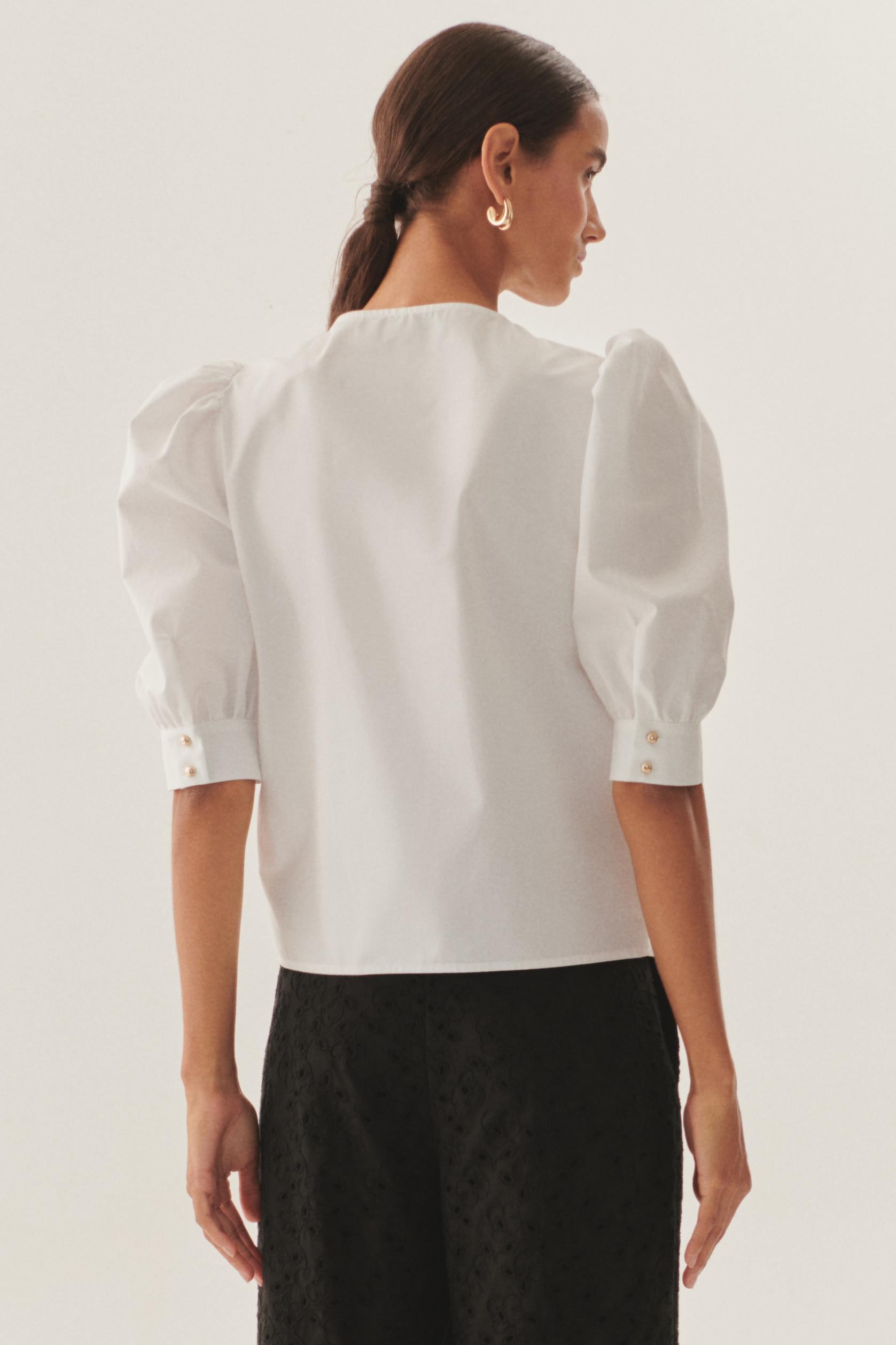 Puff Sleeve Poplin Keyhole Blouse