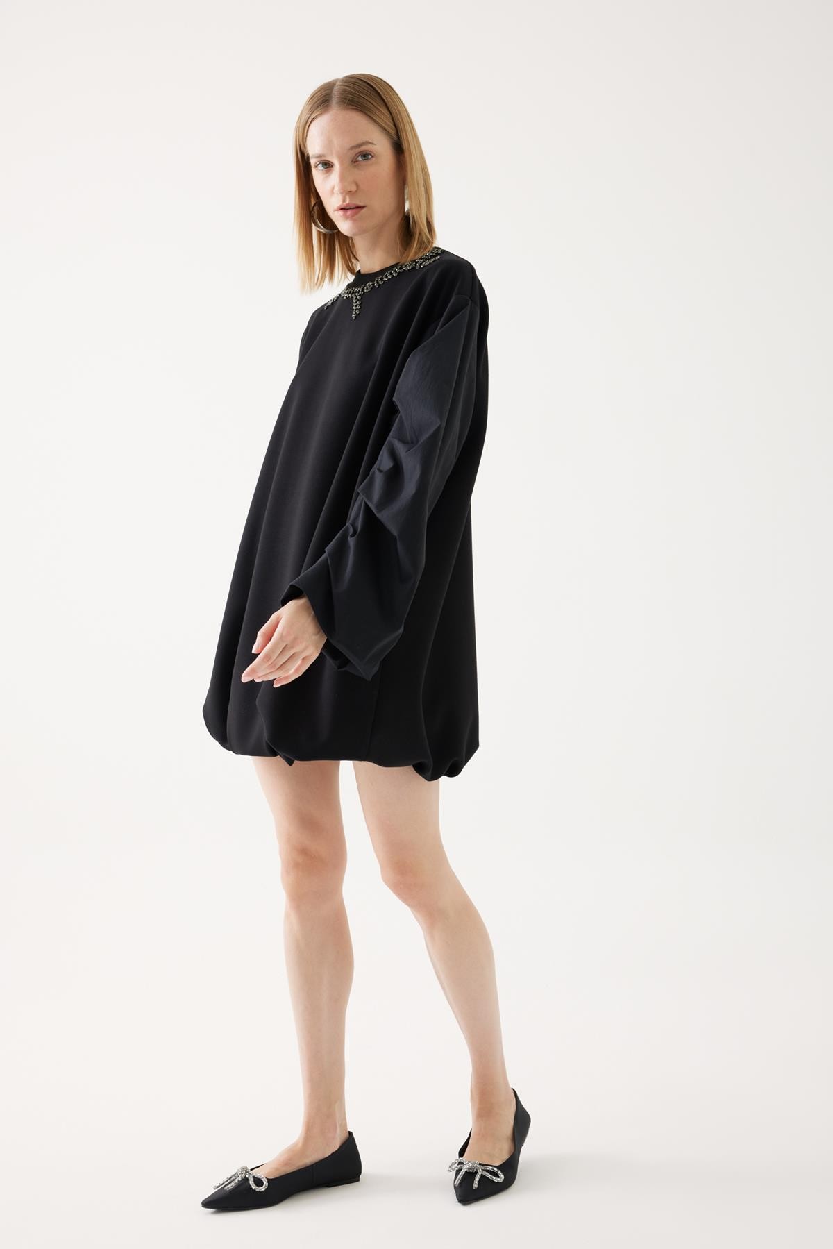 Collar Embroidered Oversize Knit Dress