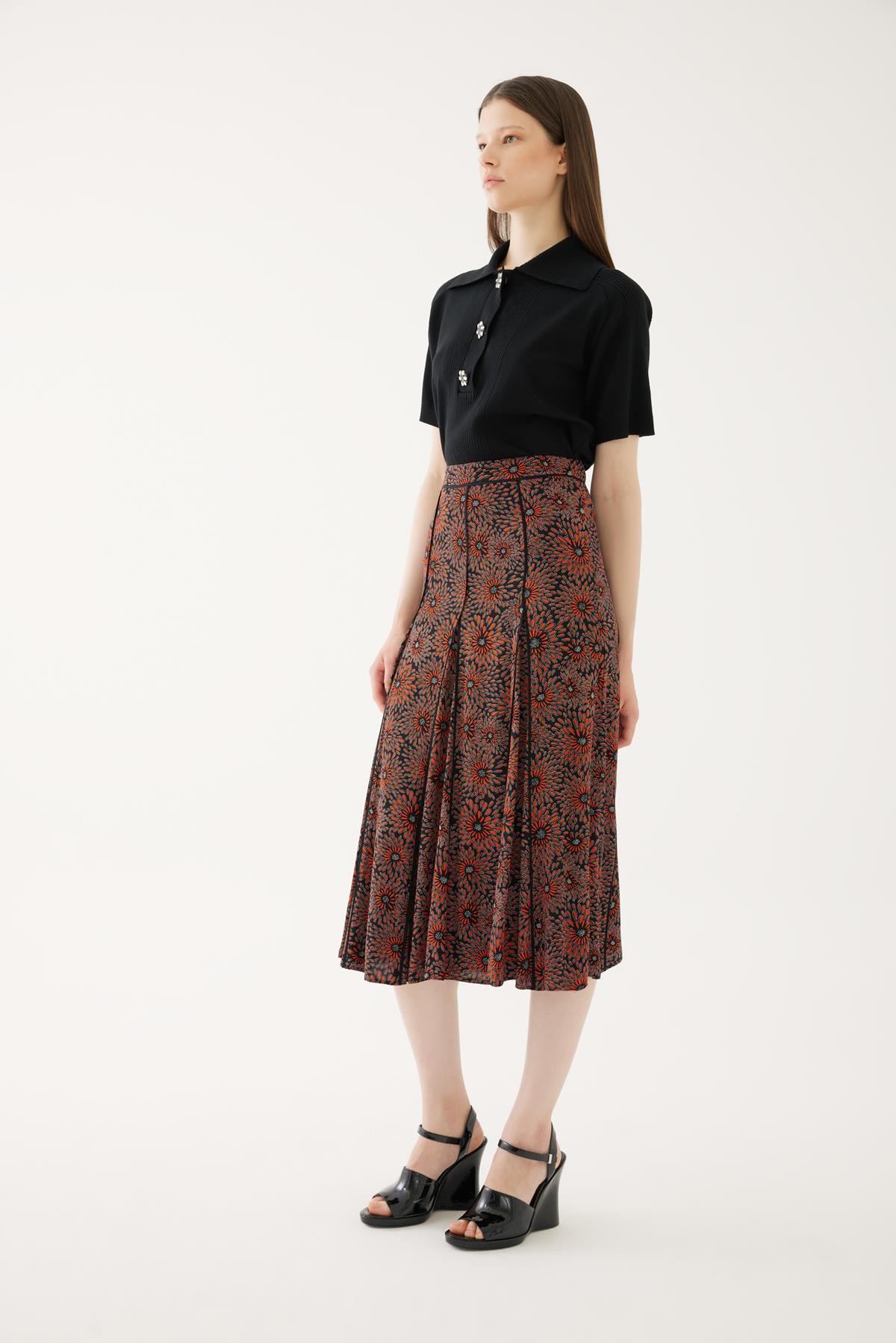 Floral Patterned Segmented Skirt