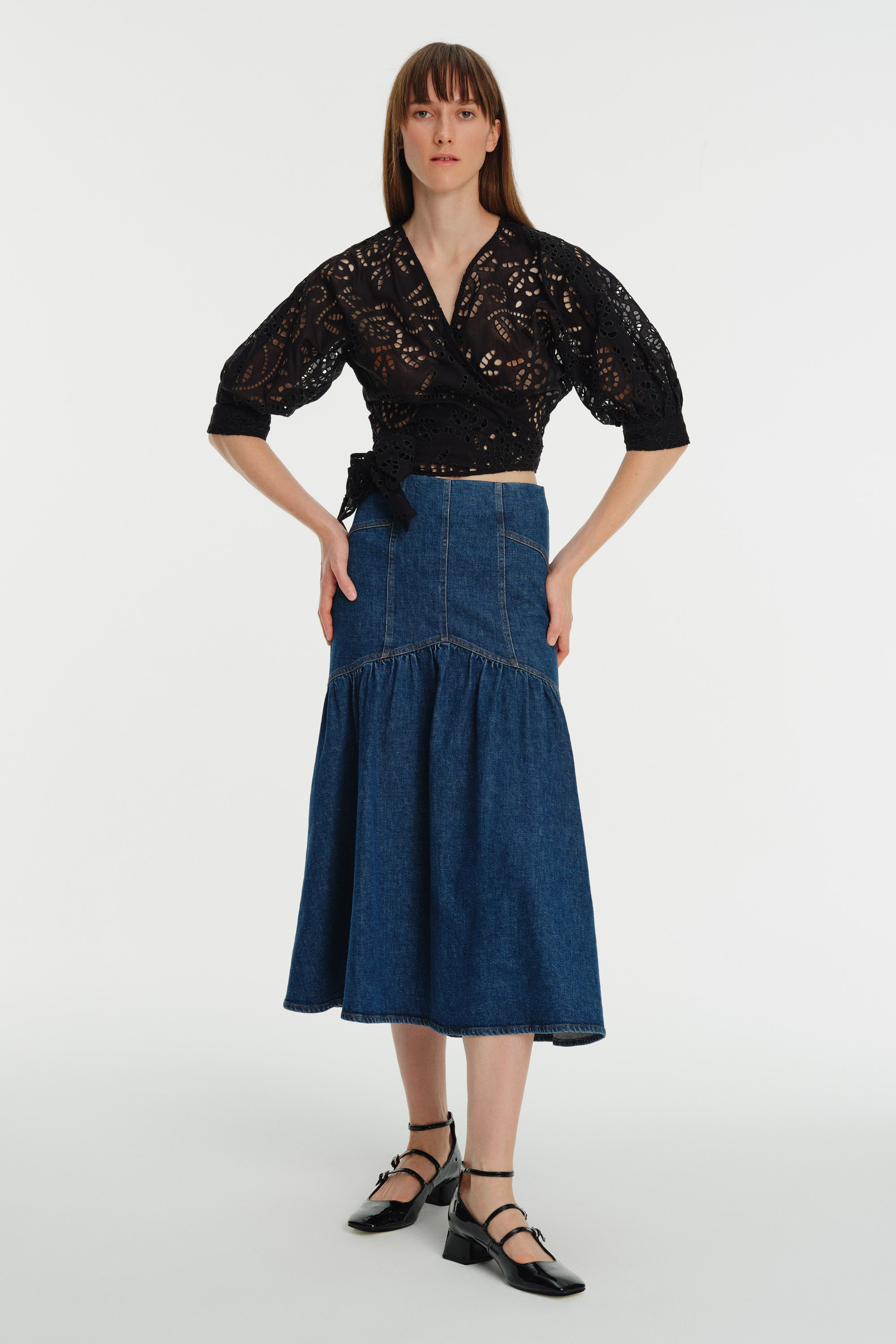 Short Sleeve Waist-Tied Embroidered Blouse