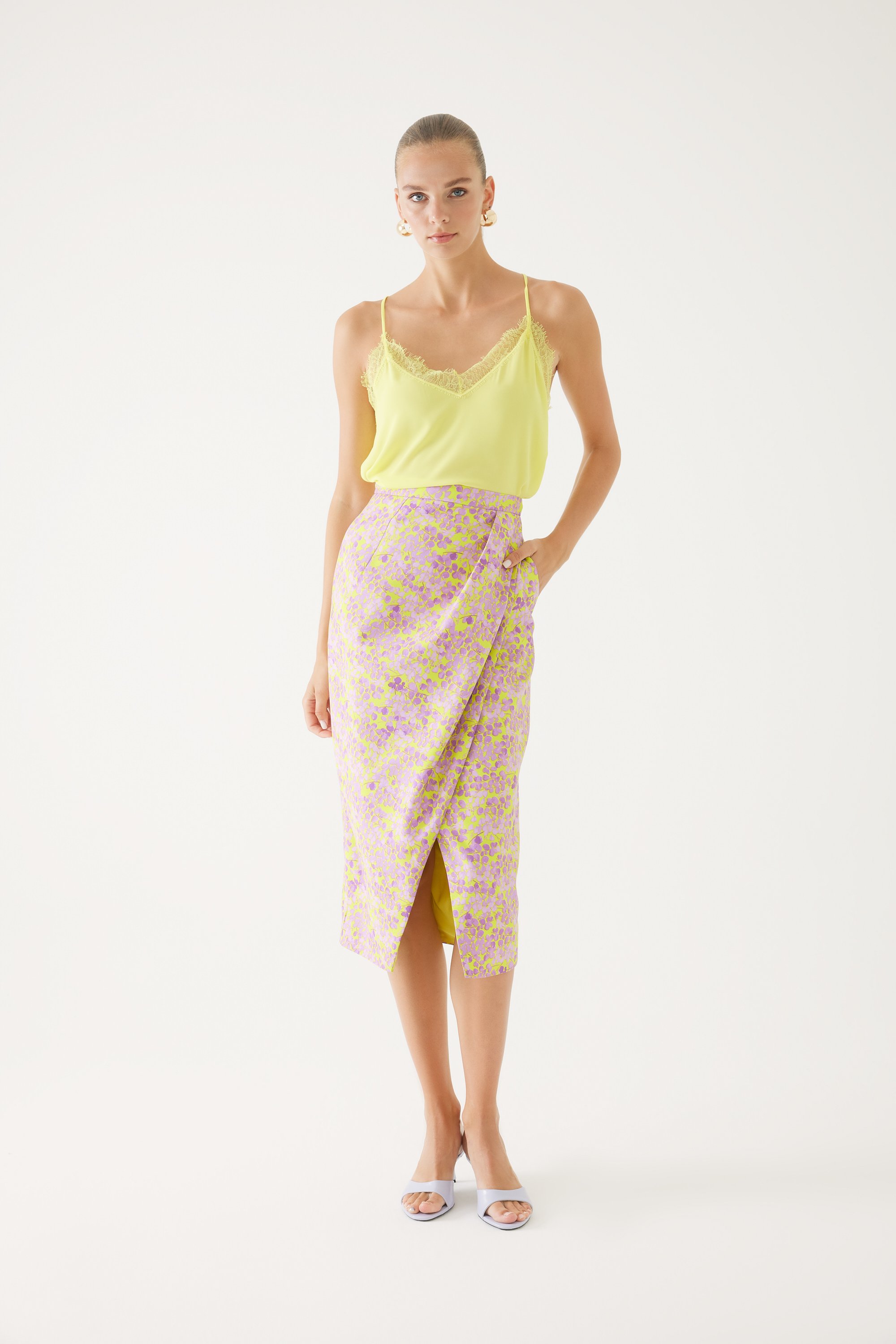 Flowered Wrap-Cut Skirt Design