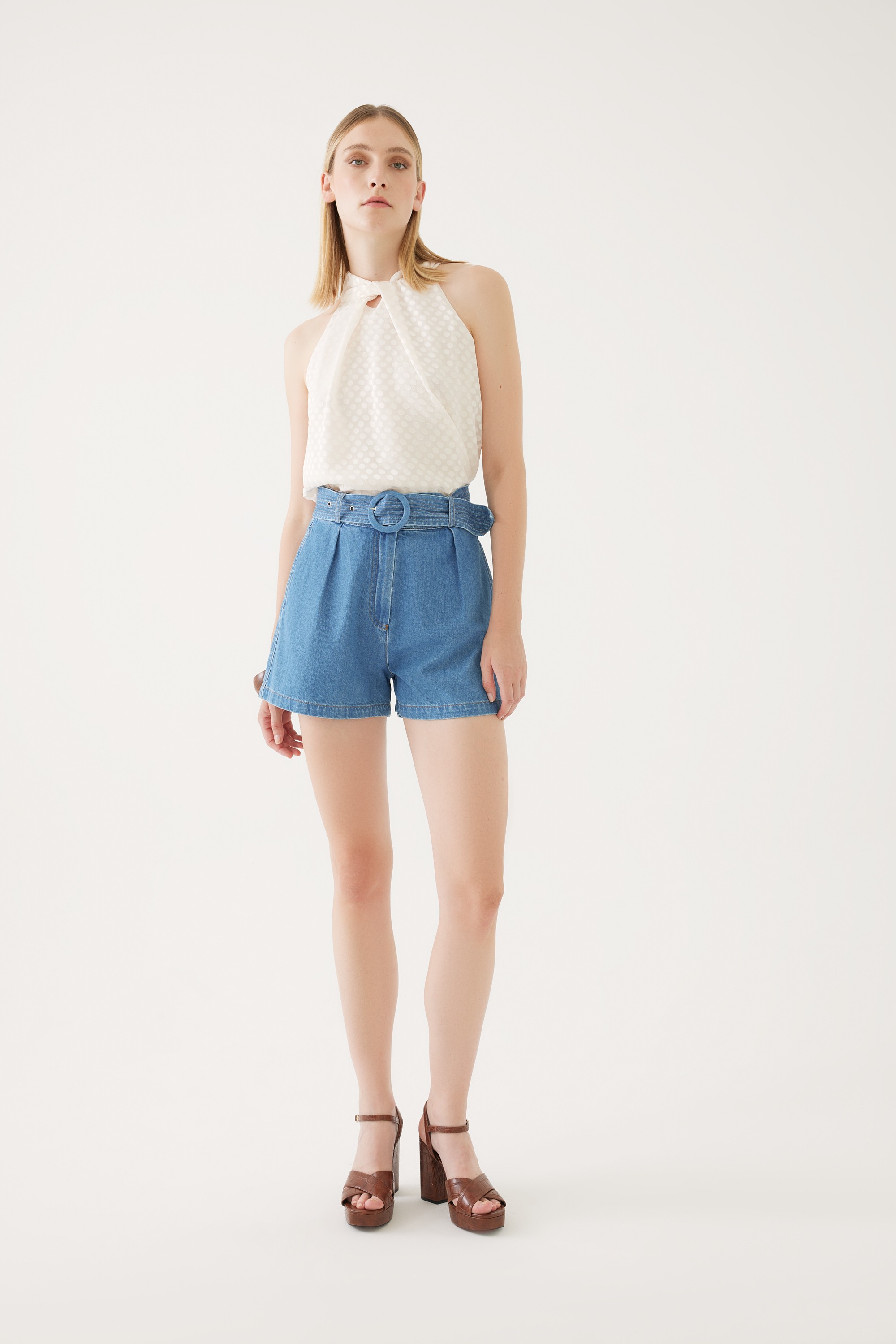 Belted Relaxed Jean Look Shorts Model