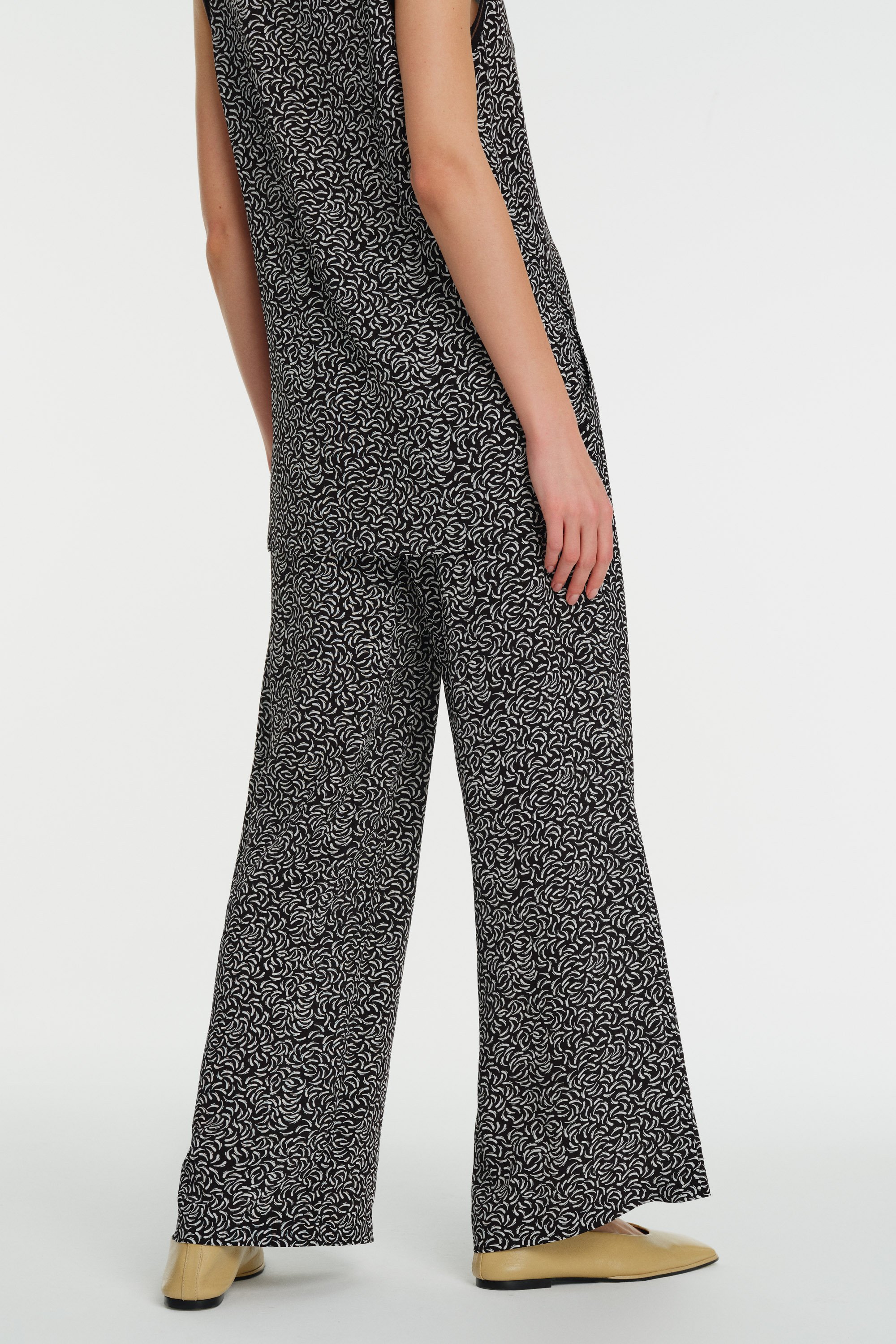 High-Waisted Pleated Printed Palazzo Pants