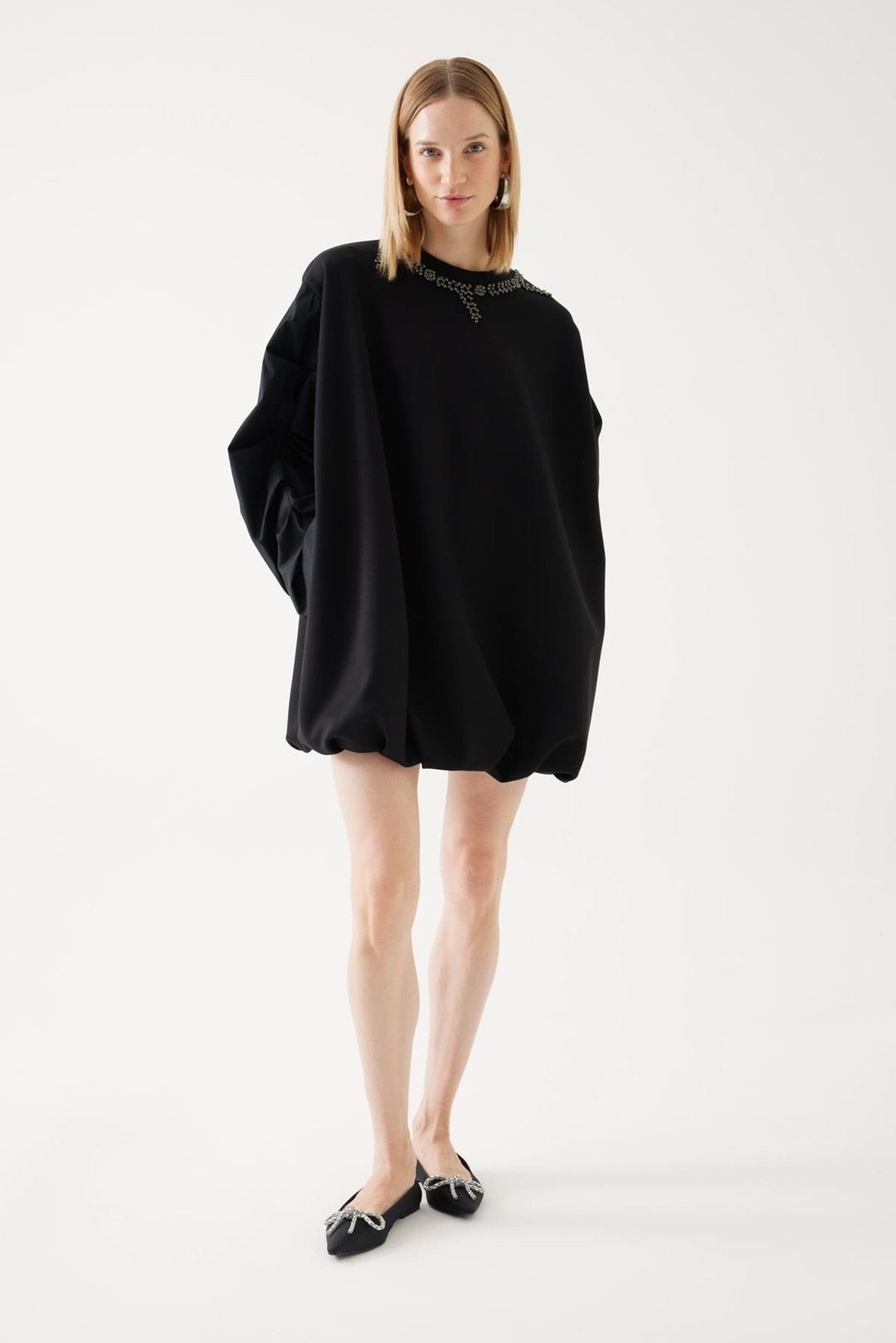 Collar Embroidered Oversize Knitted Dress 1