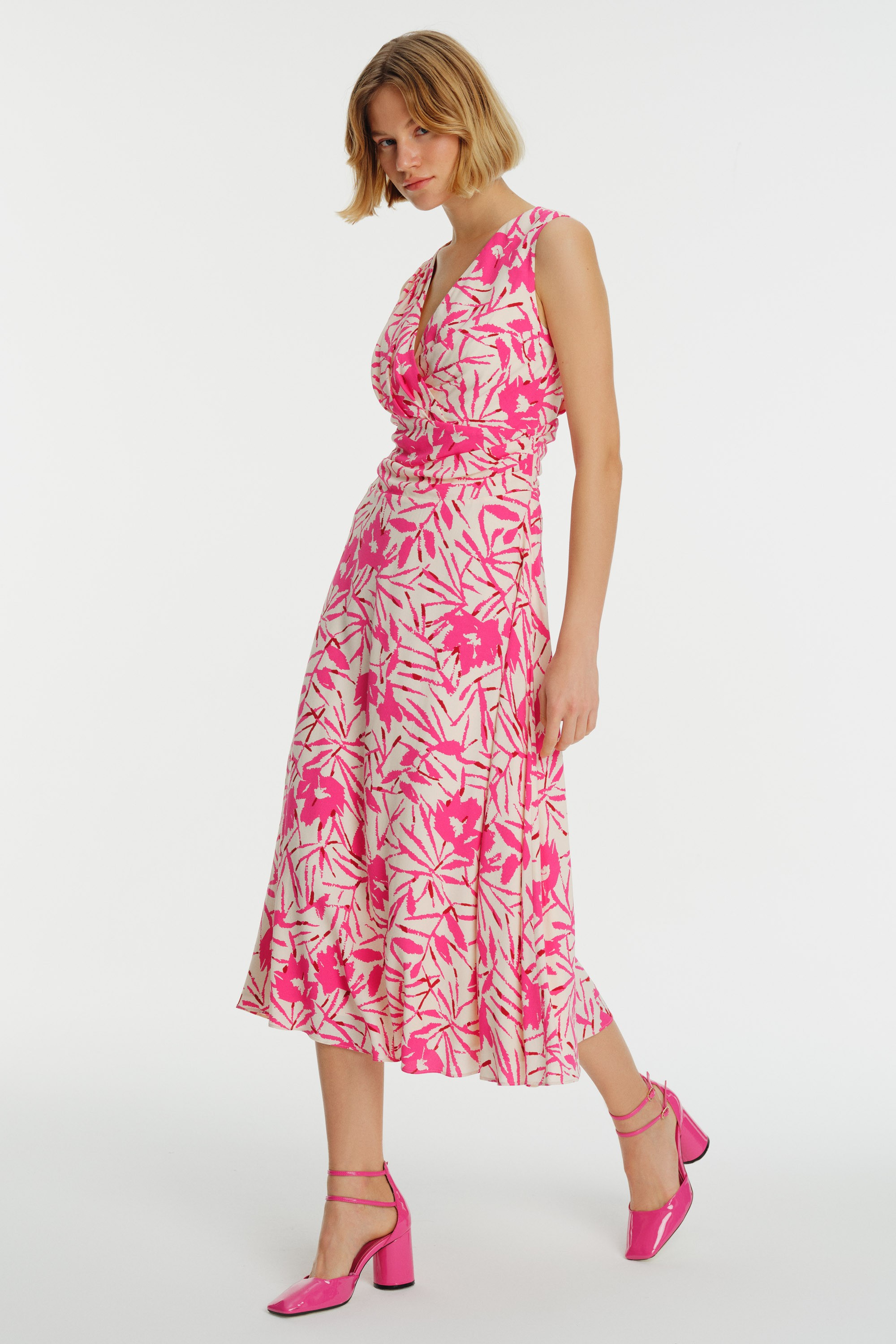 Sleeveless Flared Patterned Midi Dress