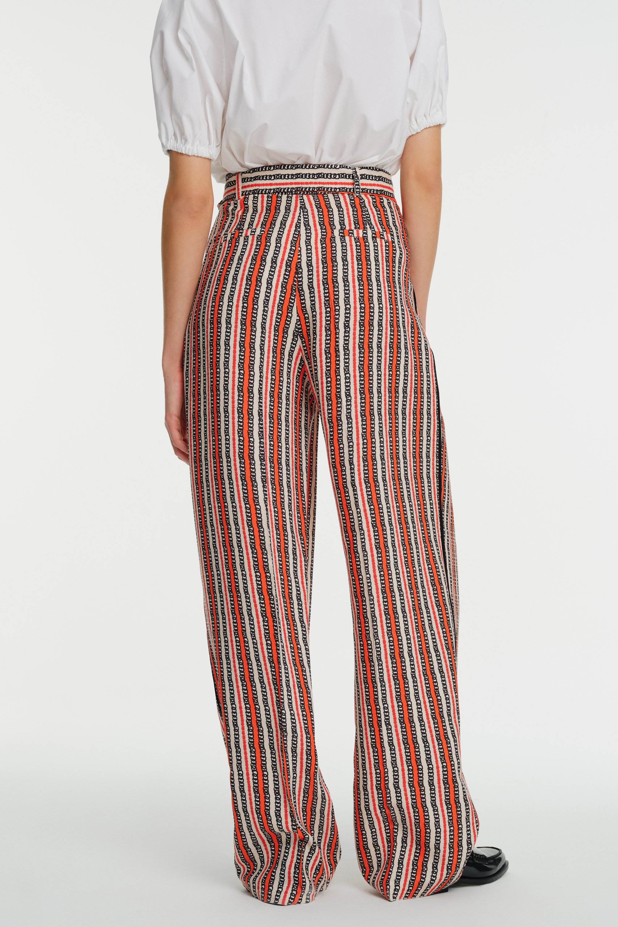 Wide-Legged Printed Pants