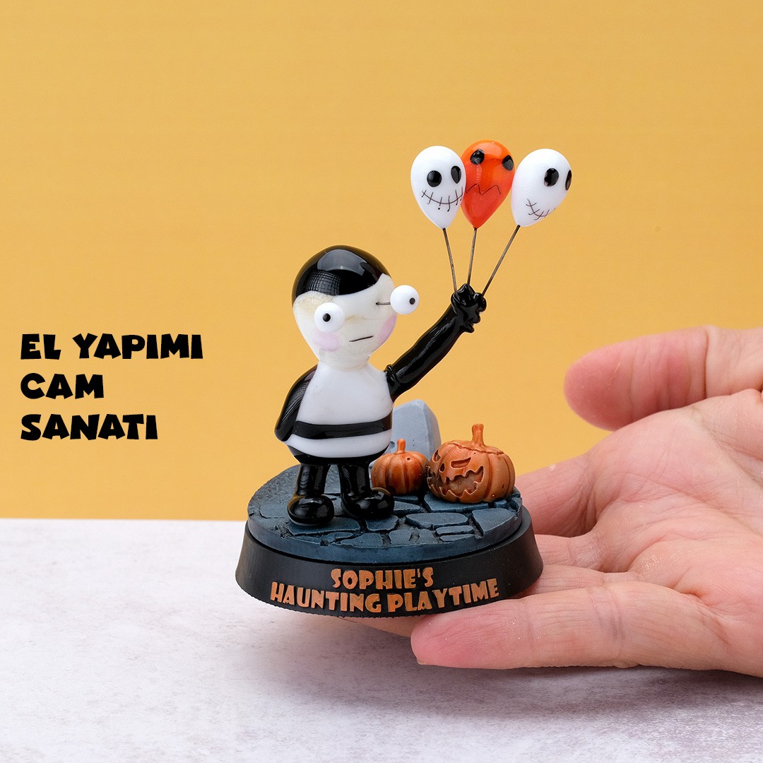 Çivi Gözlü Çocuk - Cadılar Bayramı İçin El Yapımı Tim Burton Karakter Cam Biblo