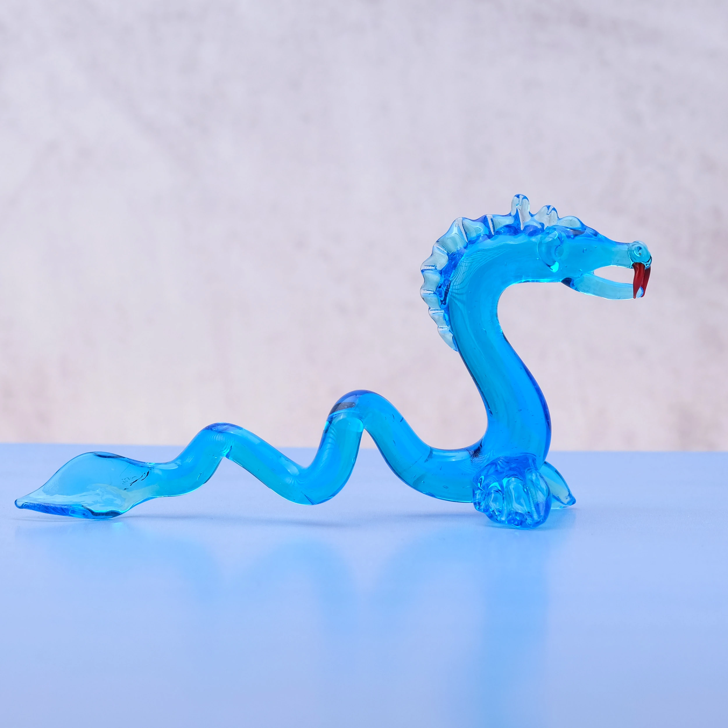 Su Ejderhası Cam Biblo 