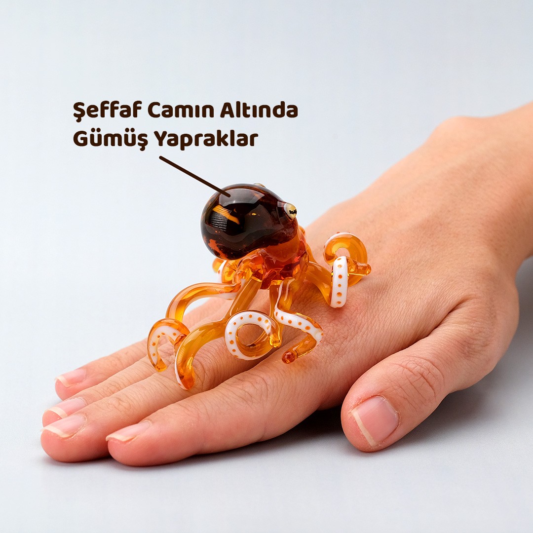 El Yapımı Ahtapot Cam Biblo – Gümüş Detaylı Kehribar Dekoratif Obje