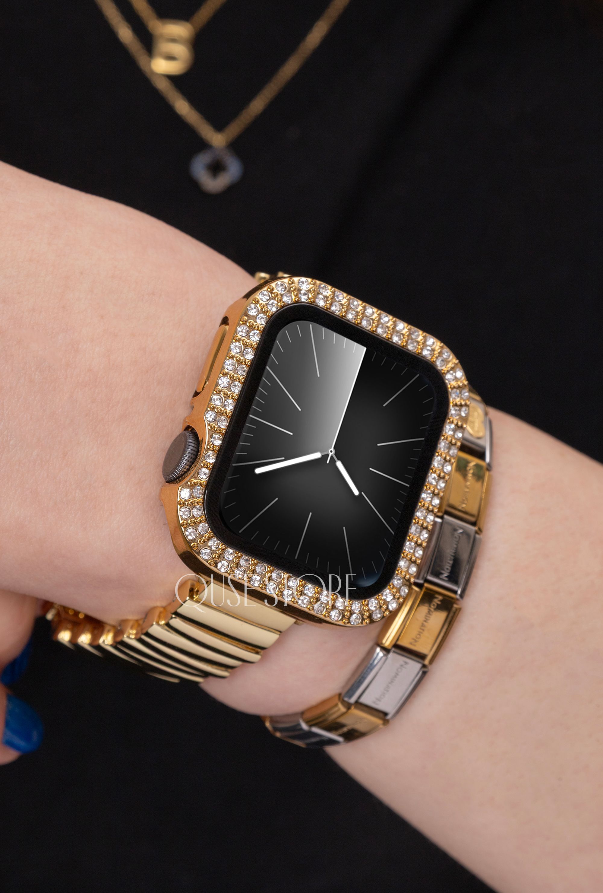 Apple Watch Uyumlu Kasa ve Ekran Koruyucu Kılıf – Gold | Taşlı Model