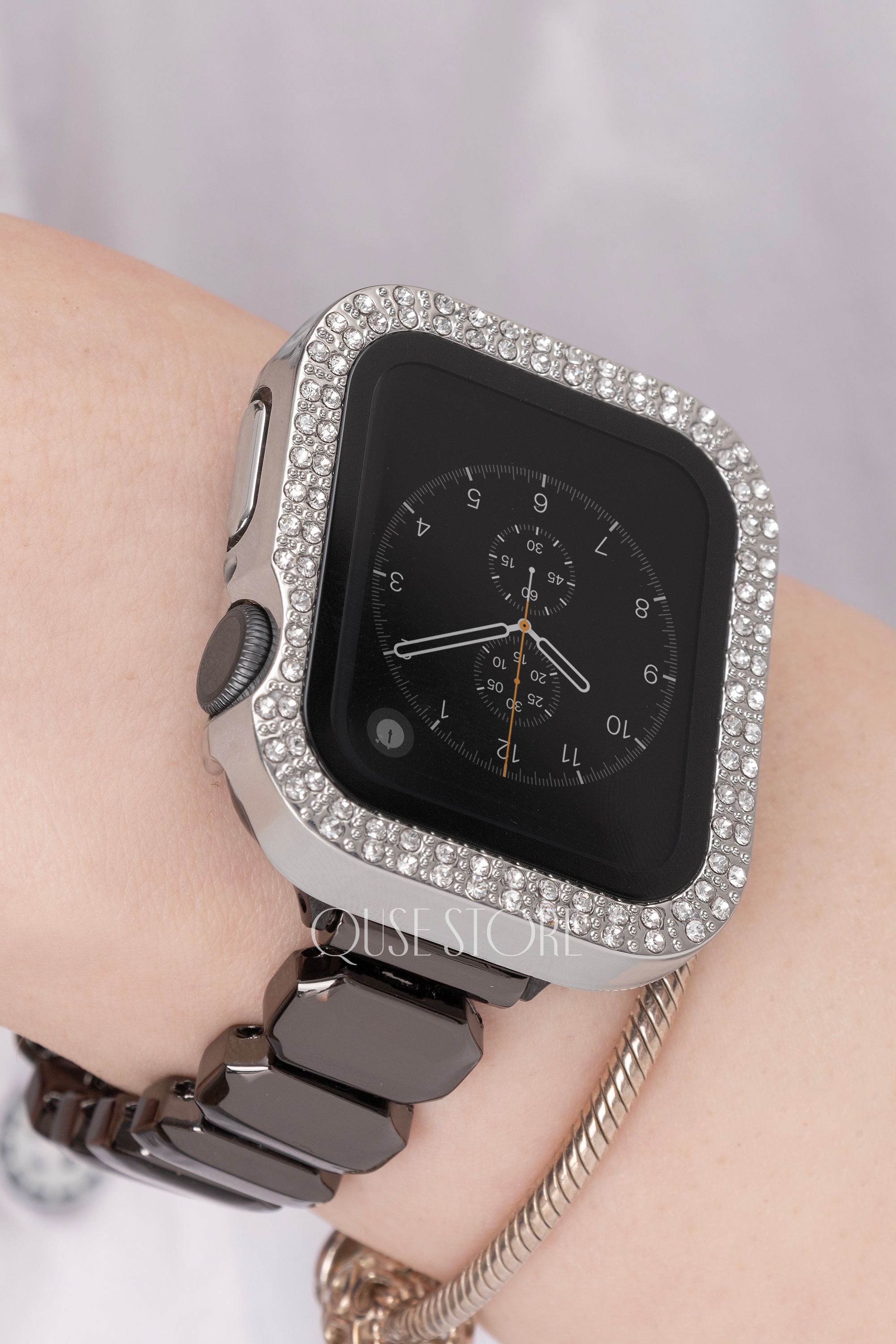 Apple Watch Uyumlu Kasa ve Ekran Koruyucu Kılıf – Gümüş | Taşlı Model