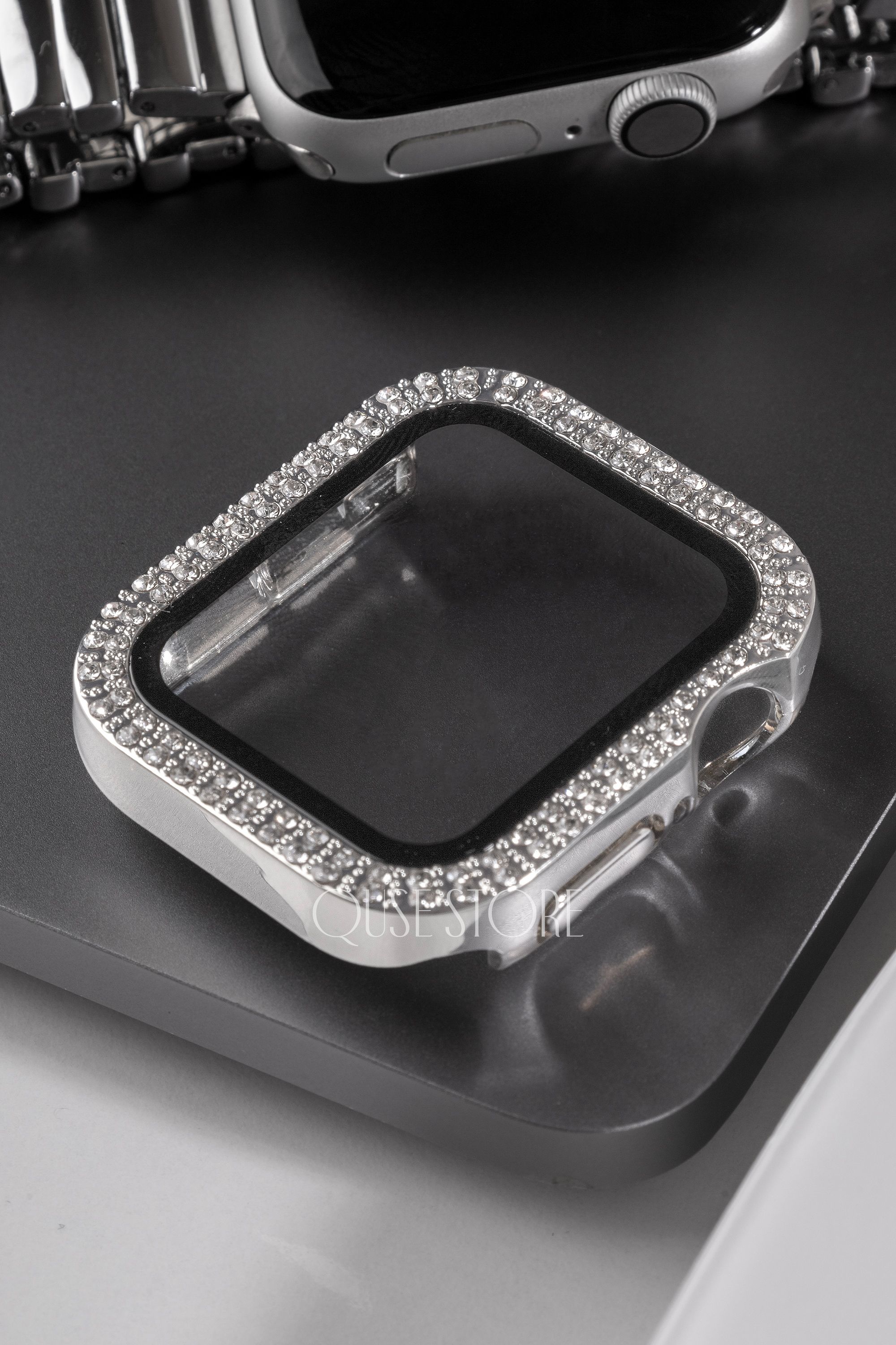 Apple Watch Uyumlu Kasa ve Ekran Koruyucu Kılıf – Gümüş | Taşlı Model
