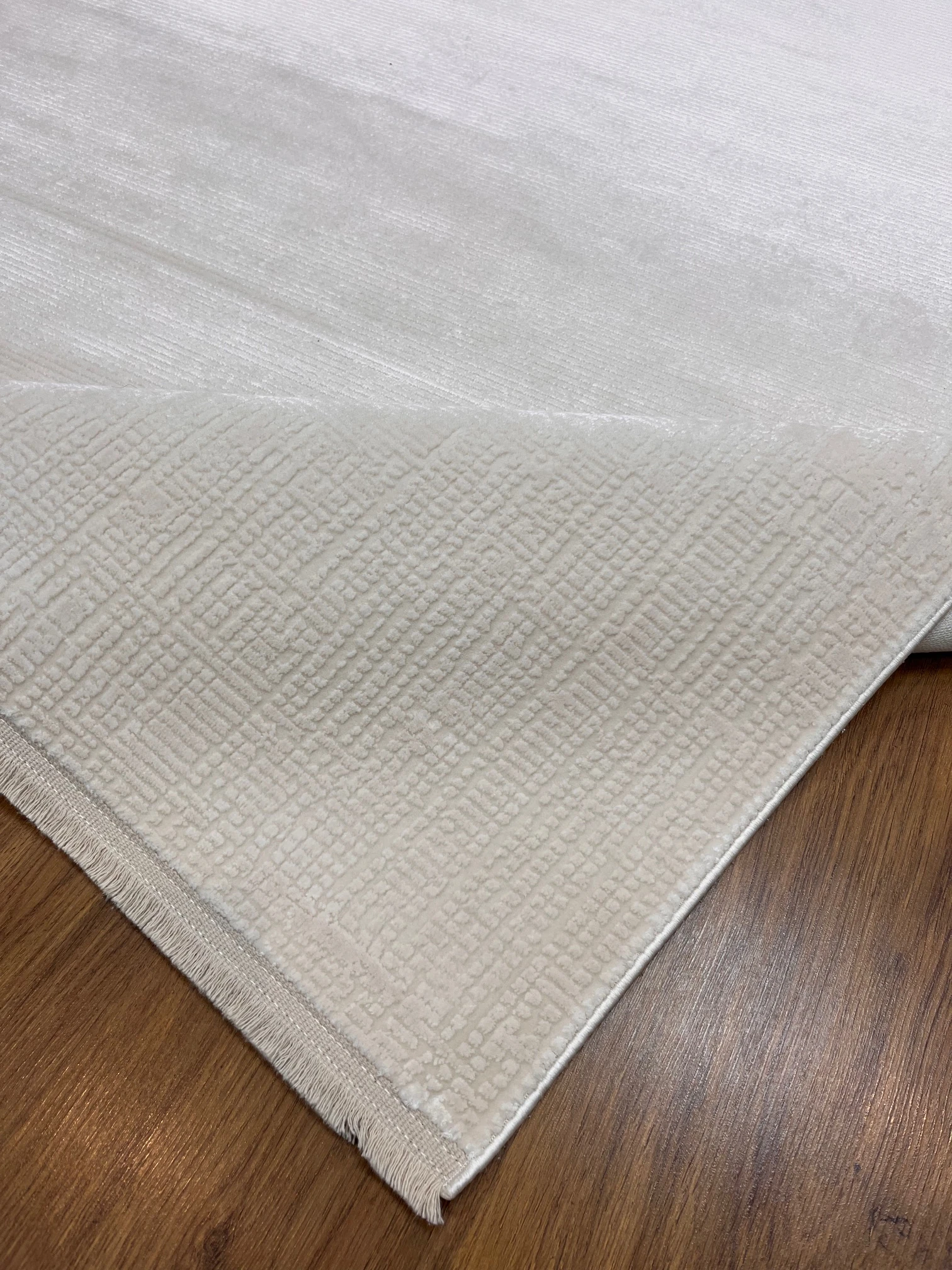 VİSKON ŞIKLIĞI KREM RENKLİ MODERN MAKİNA HALISI 160X230 - 160 x 230