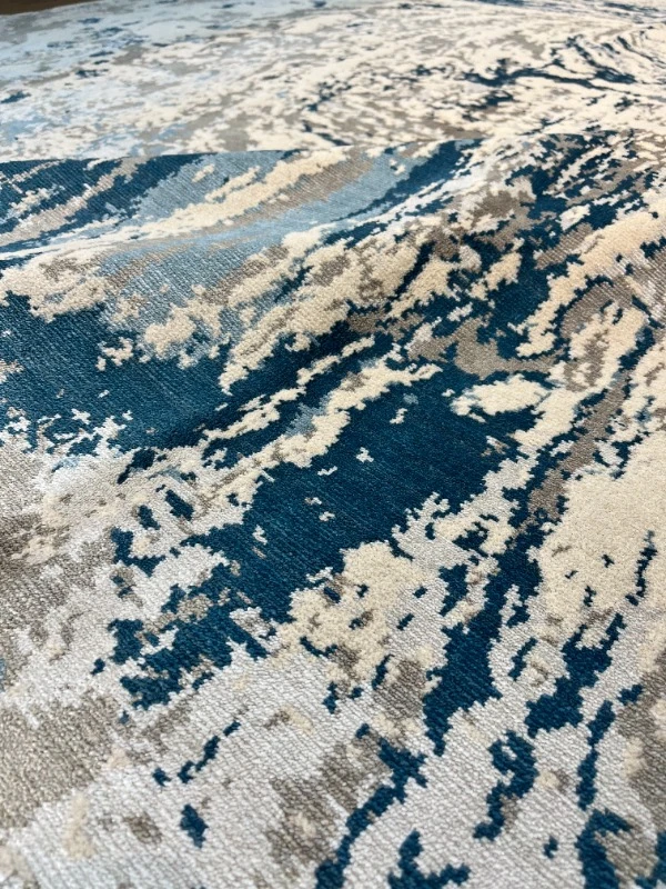 HERENCIA 09 CREAM BLUE El Emeği ile Özel Tezgahlarda Üretilen Yün Viskon Salon Halısı 240x300